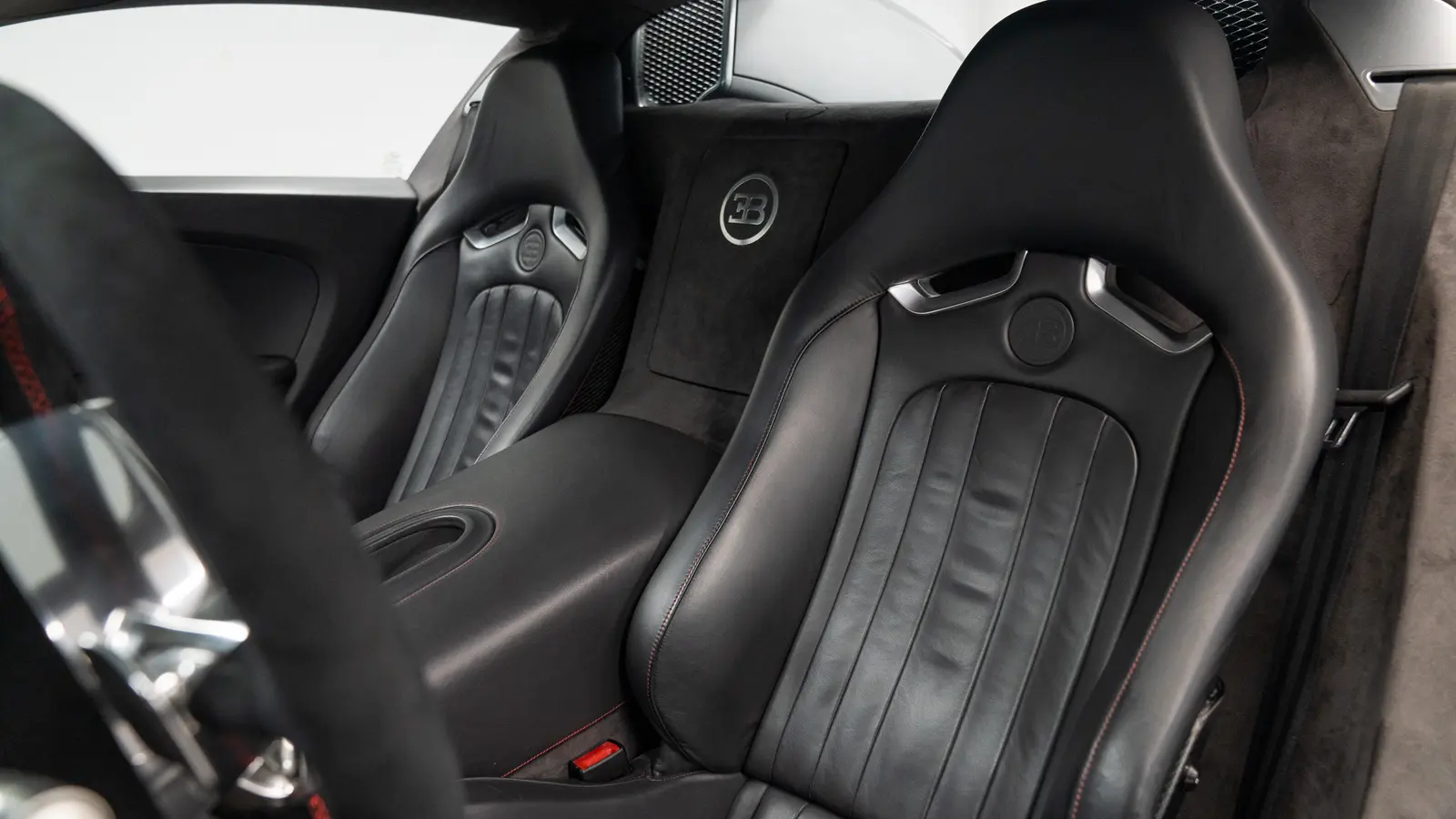 2007 Bugatti Veyron 16.4, 18/19