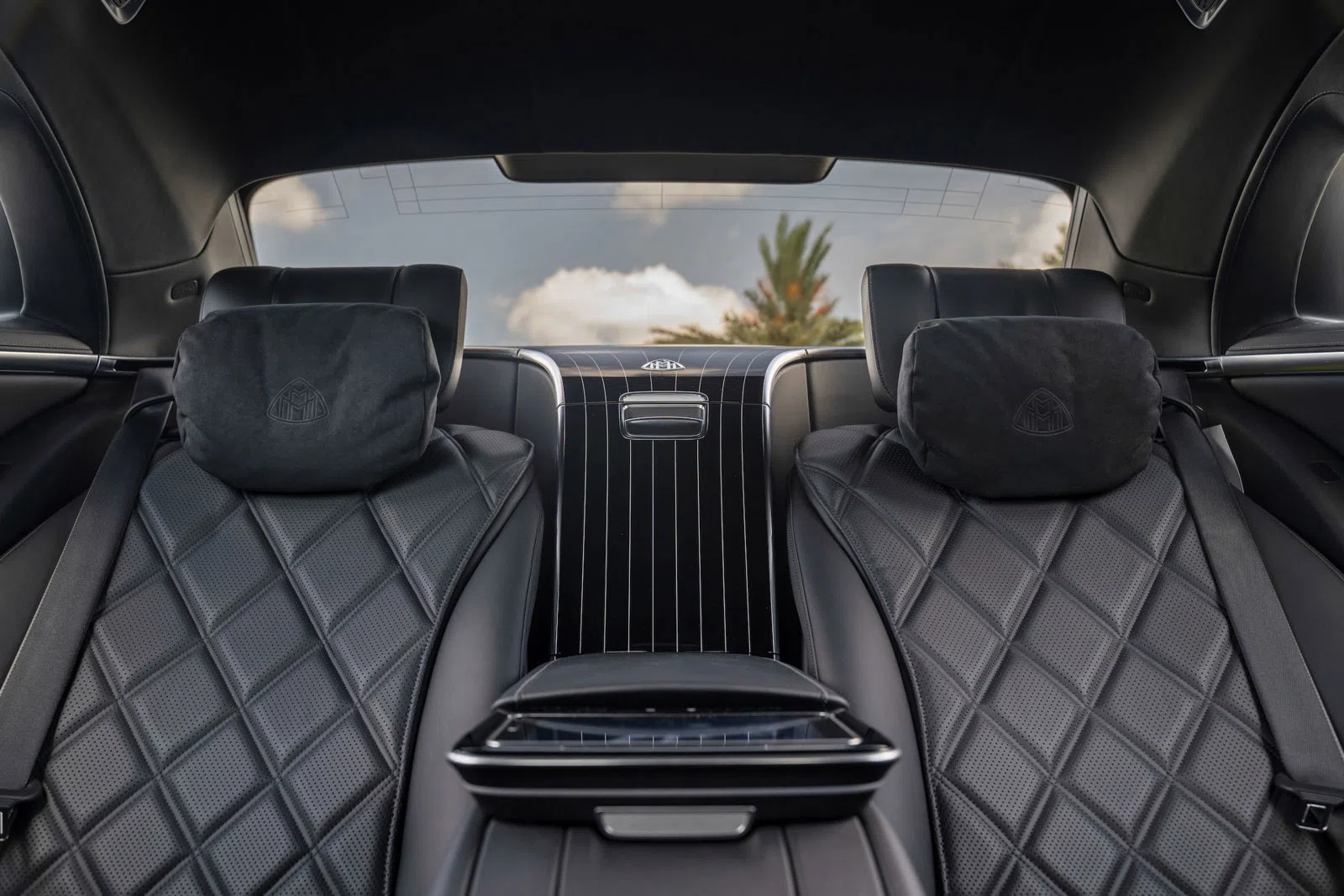 Mercedes-Maybach S 580 4Matic interior, seats