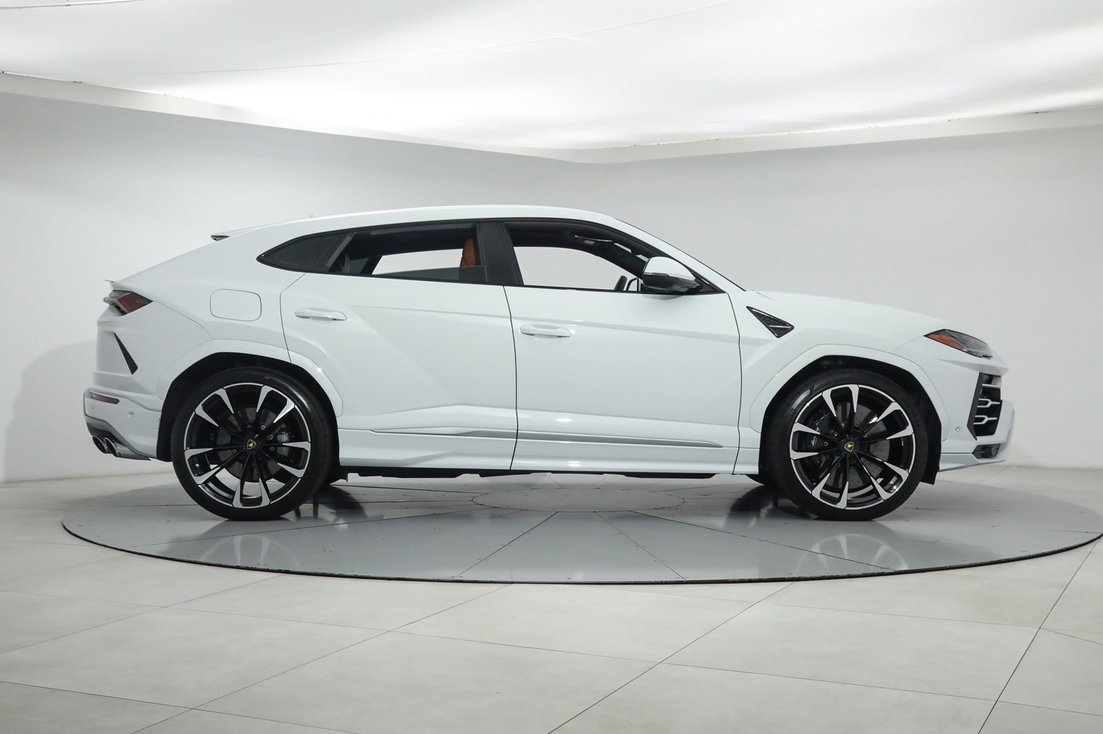 2020 Lamborghini Urus, 7/20