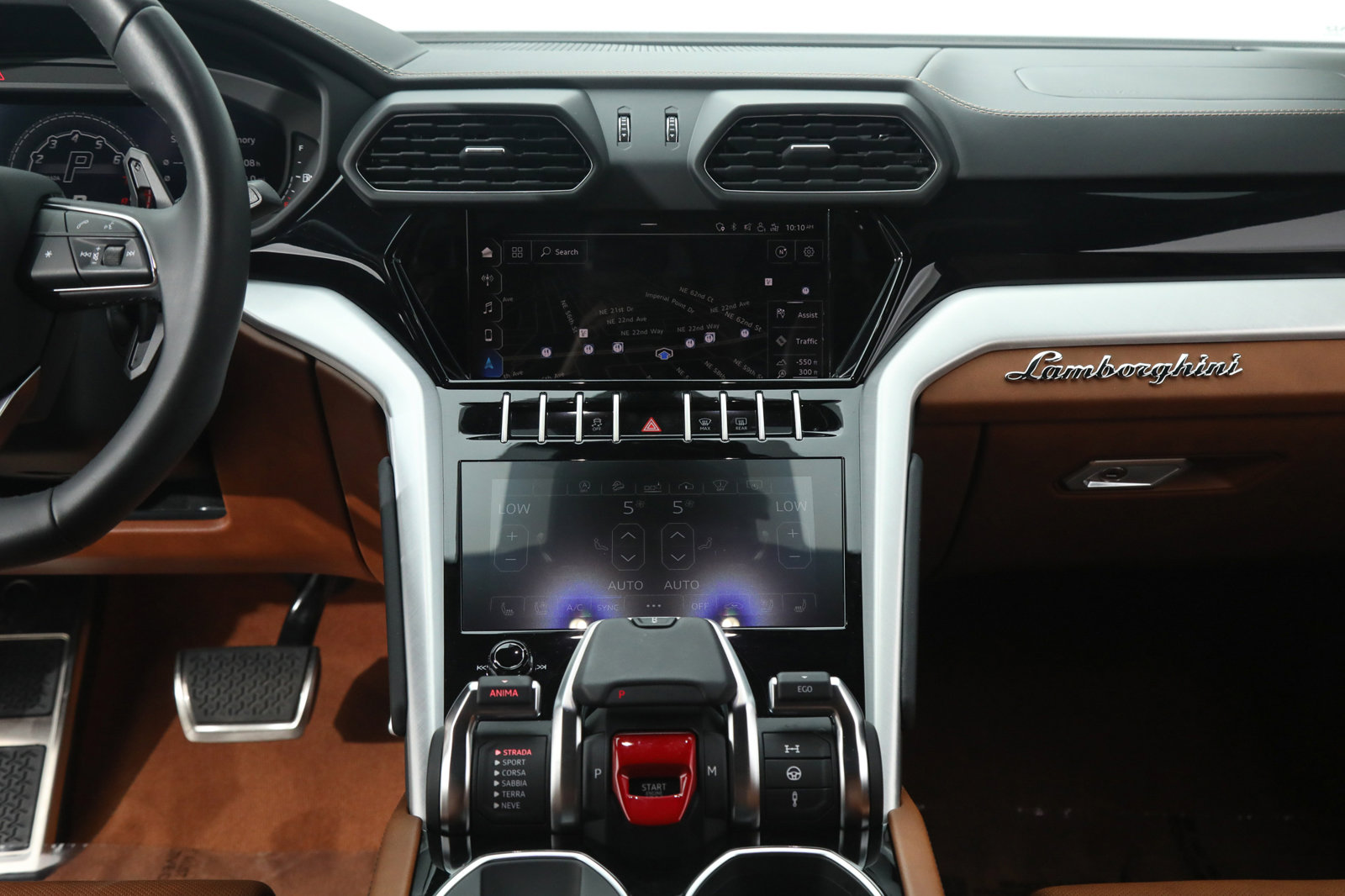 2020 Lamborghini Urus, 20/20