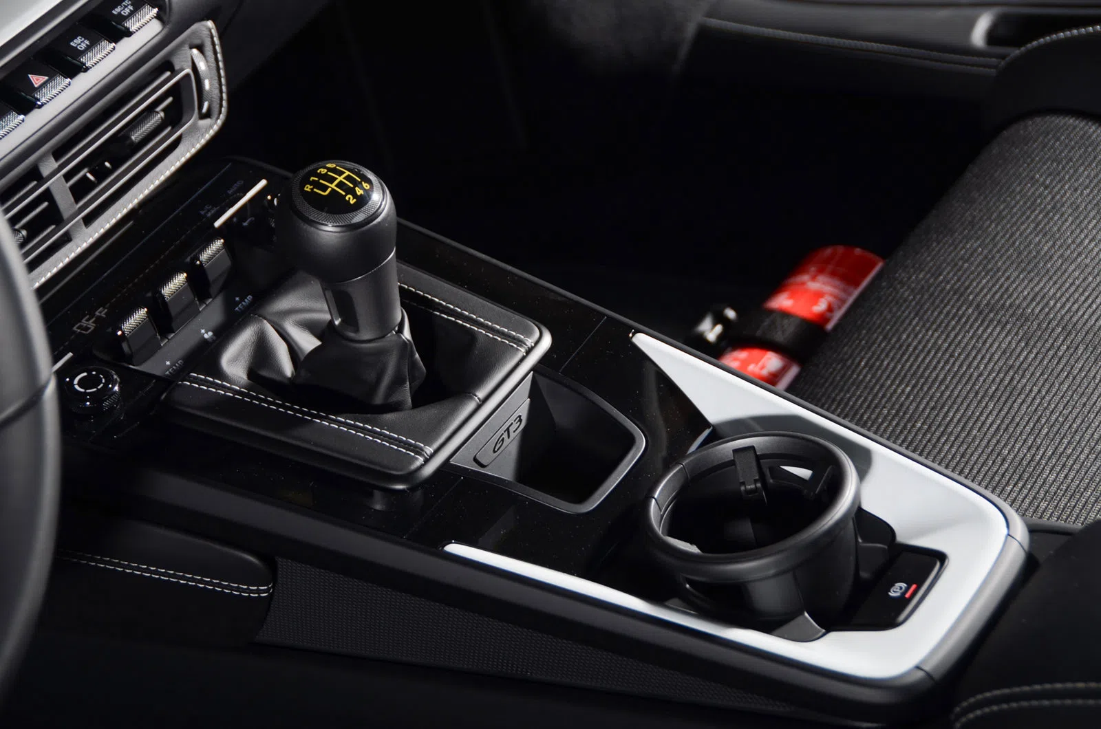 2022 Porsche 911 GT3 Touring interior, center console
