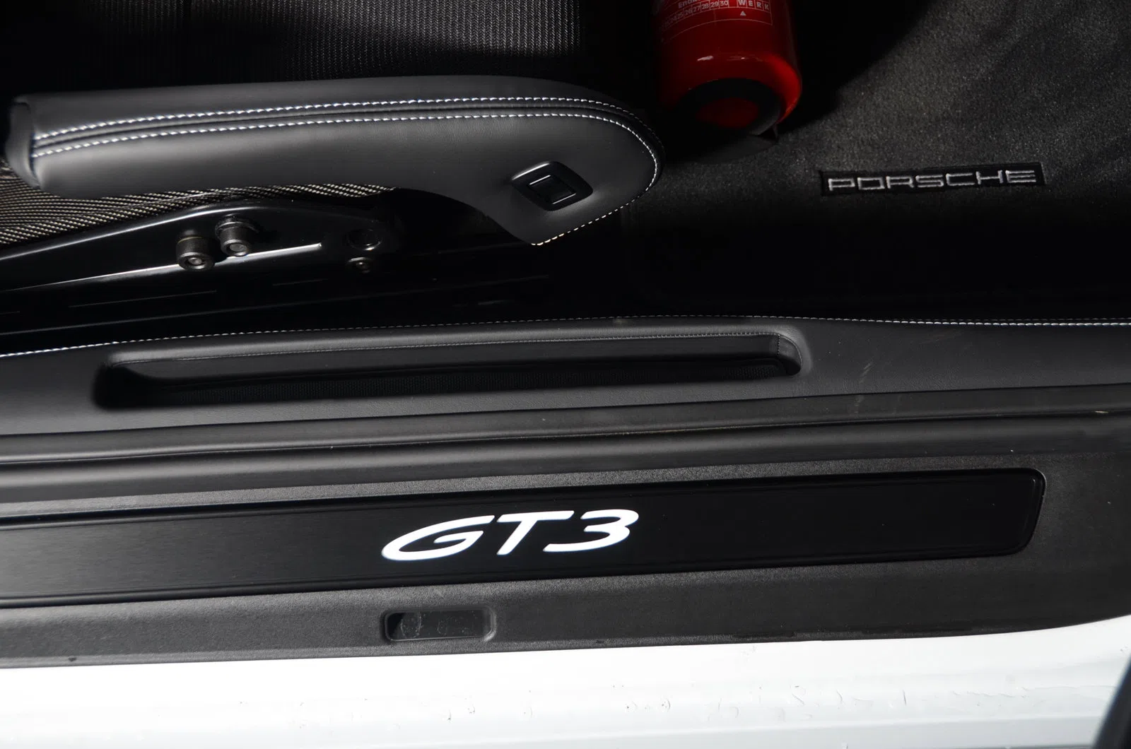 2022 Porsche 911 GT3 Touring interior, door sill