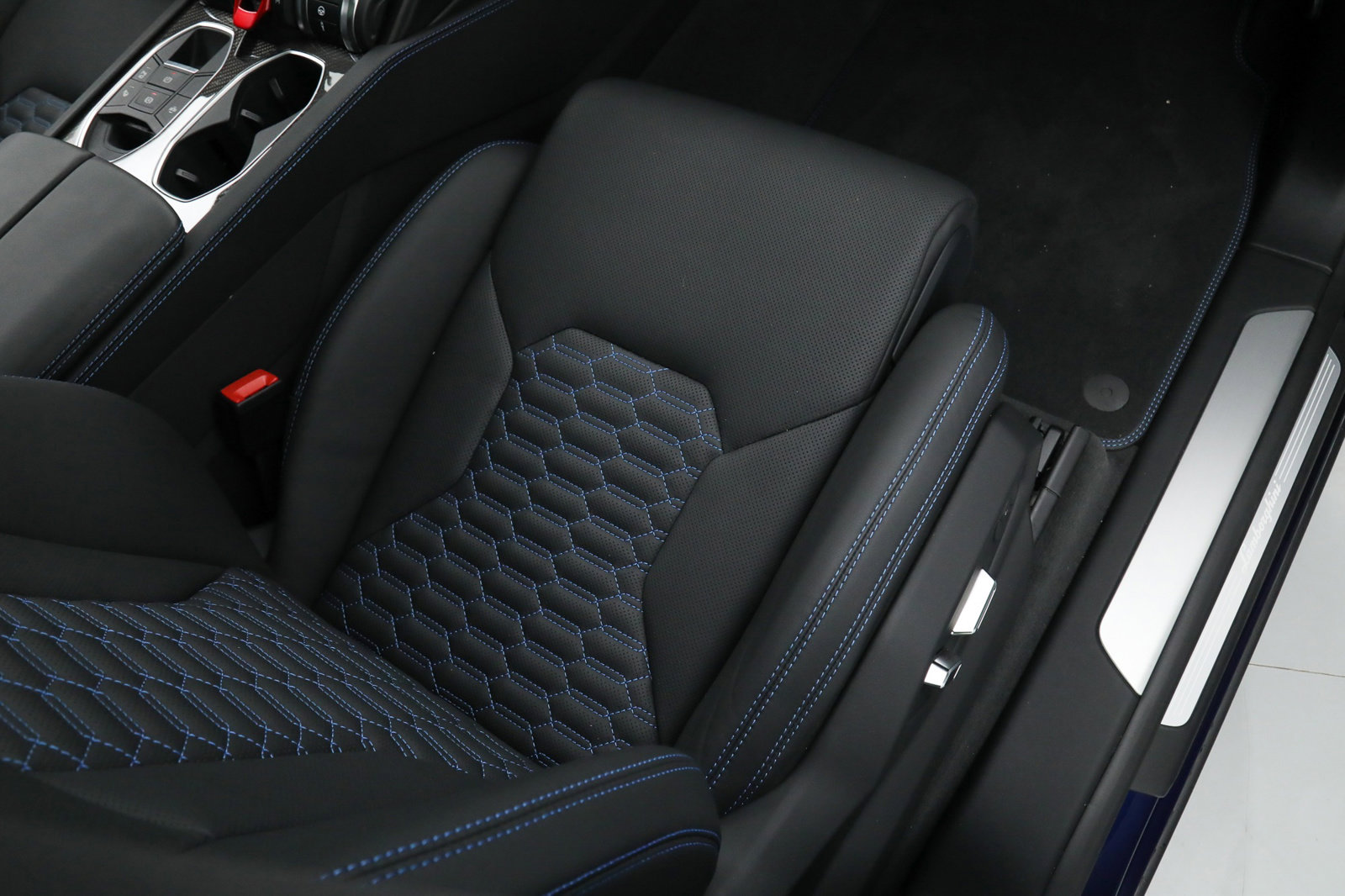 2021 Lamborghini Urus, 19/20