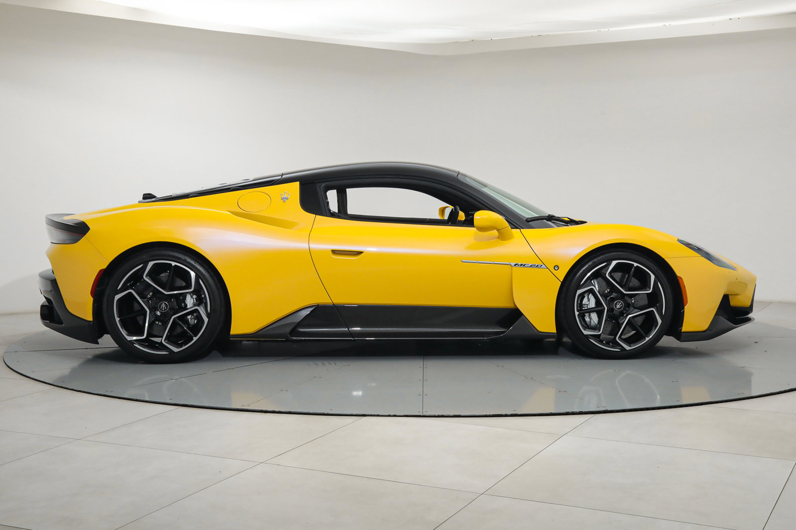 2023 Maserati MC20, 6/19