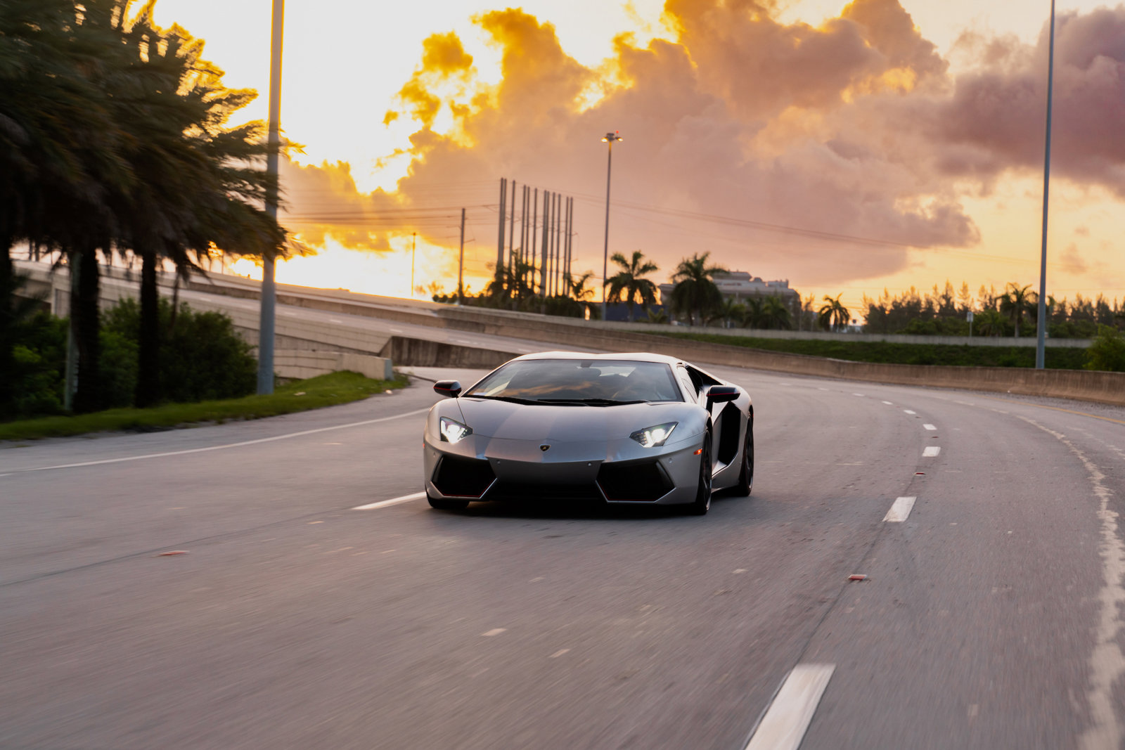 2016 Lamborghini Aventador LP 700-4 Roadster, 2/17