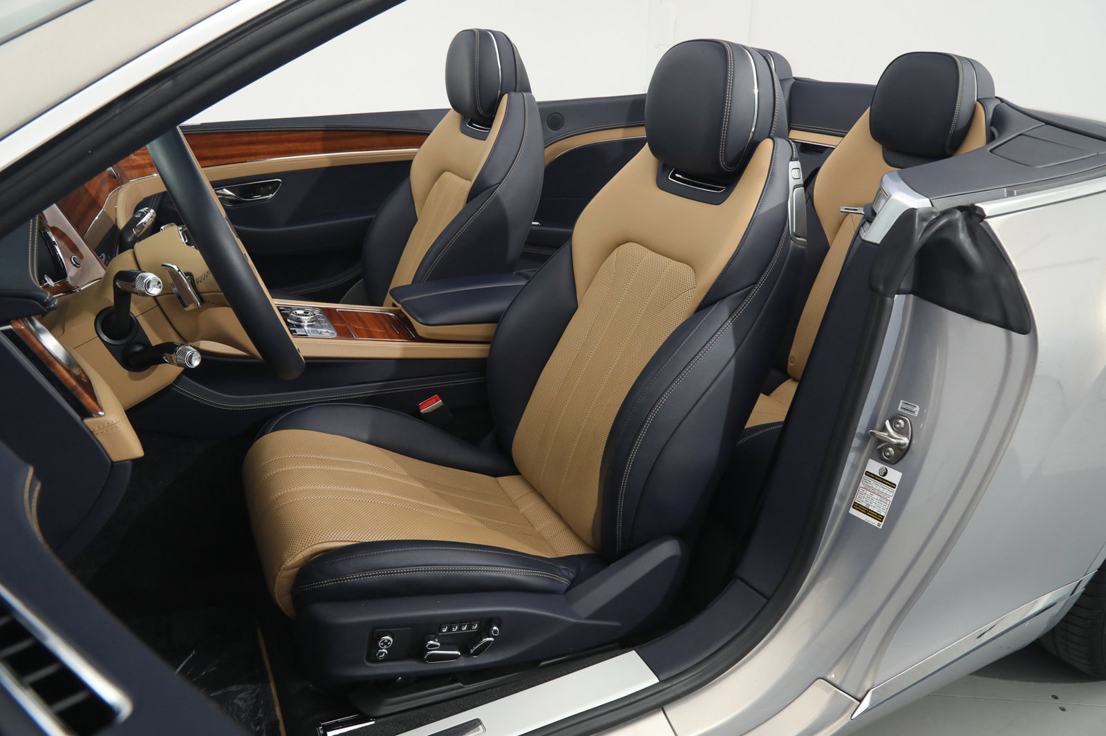2020 Bentley Continental GT Convertible V8, 15/19