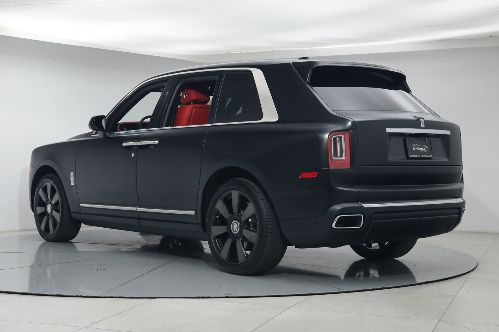 2020 Rolls-Royce Cullinan, 2/20