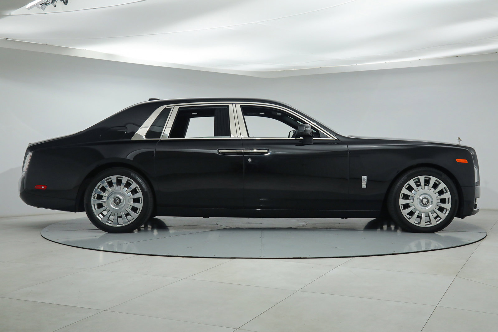 2022 Rolls-Royce Phantom, 6/19