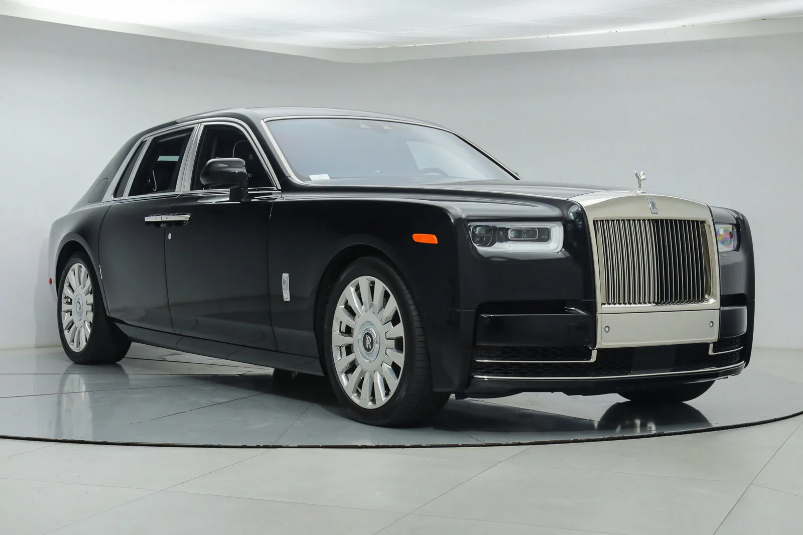 2022 Rolls-Royce Phantom for sale, exterior