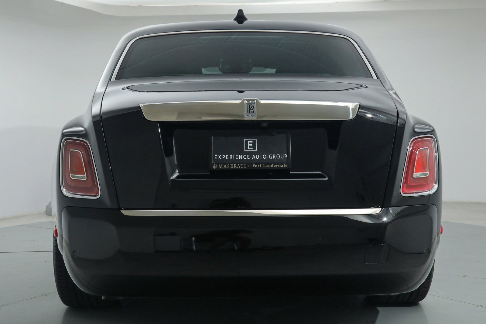 2022 Rolls-Royce Phantom, 10/19