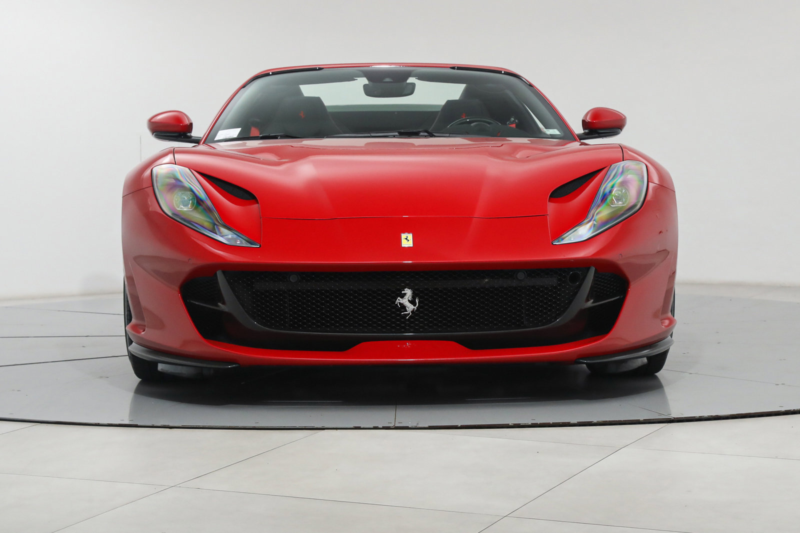 2022 Ferrari 812 GTS, 12/18