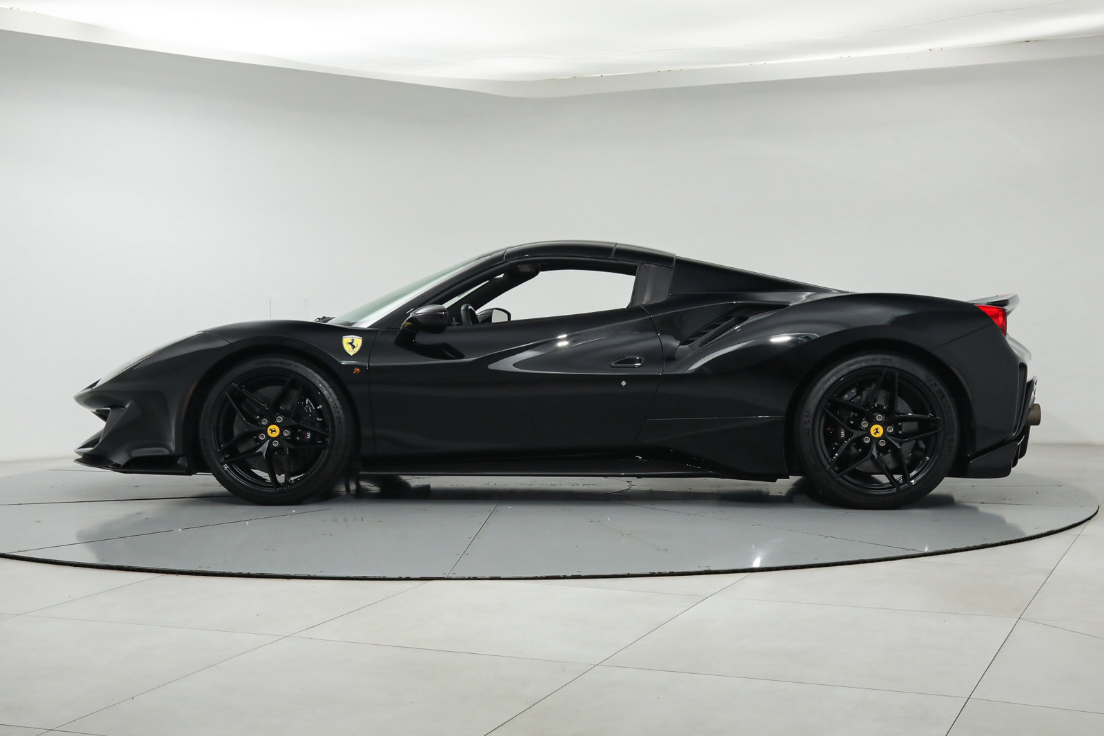 2020 Ferrari 488 Pista Spider