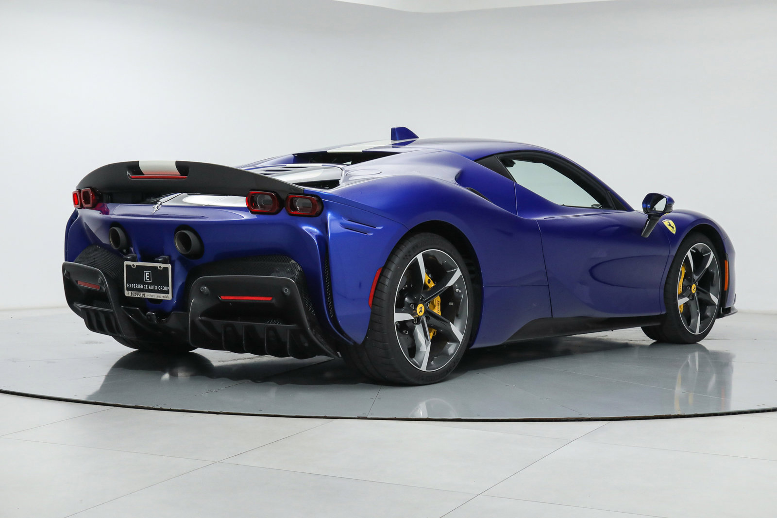 2021 Ferrari SF90 Stradale Assetto Fiorano, 3/19