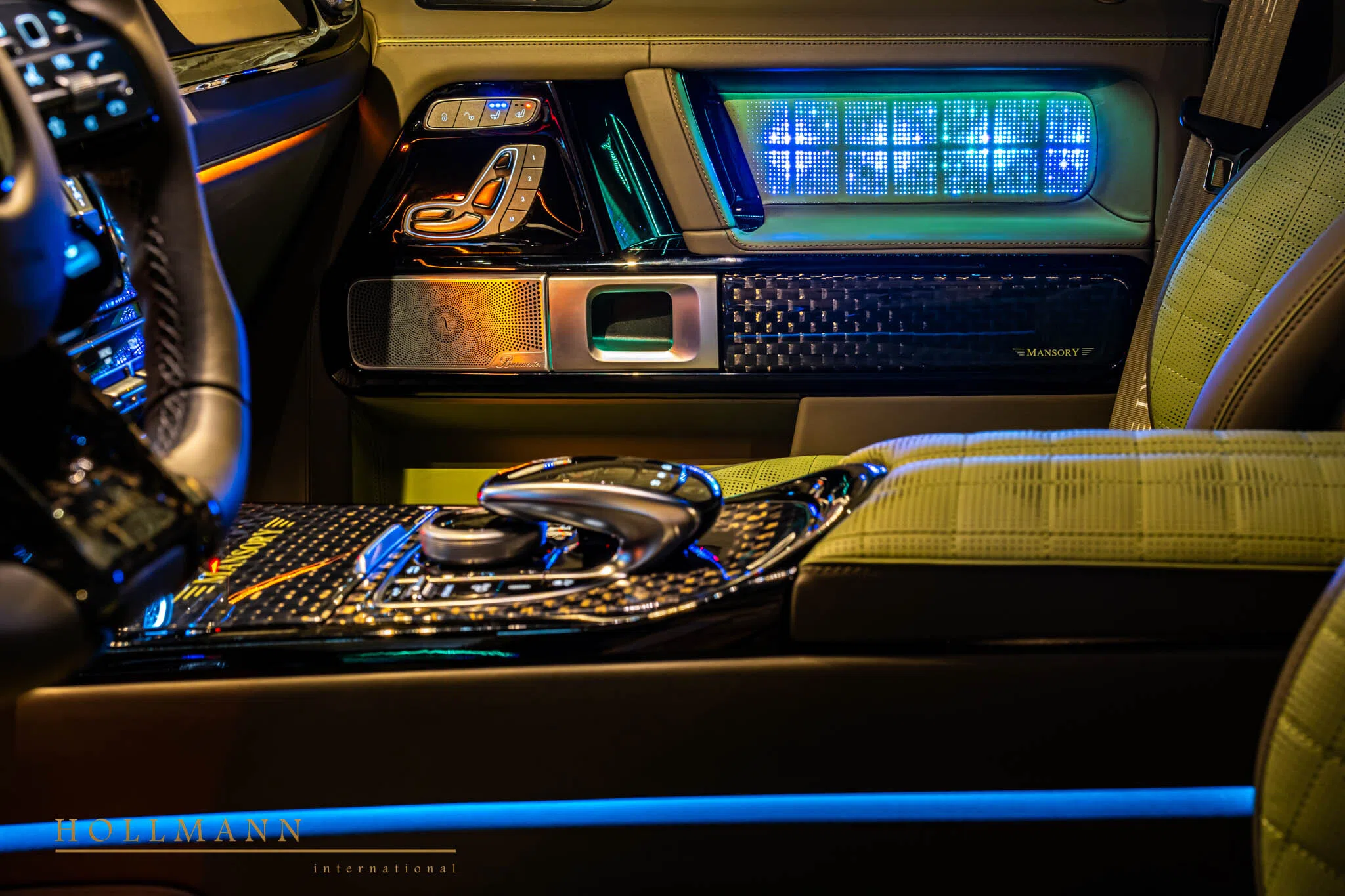 2023 Mansory G-Class interior, Leather Grey + Green