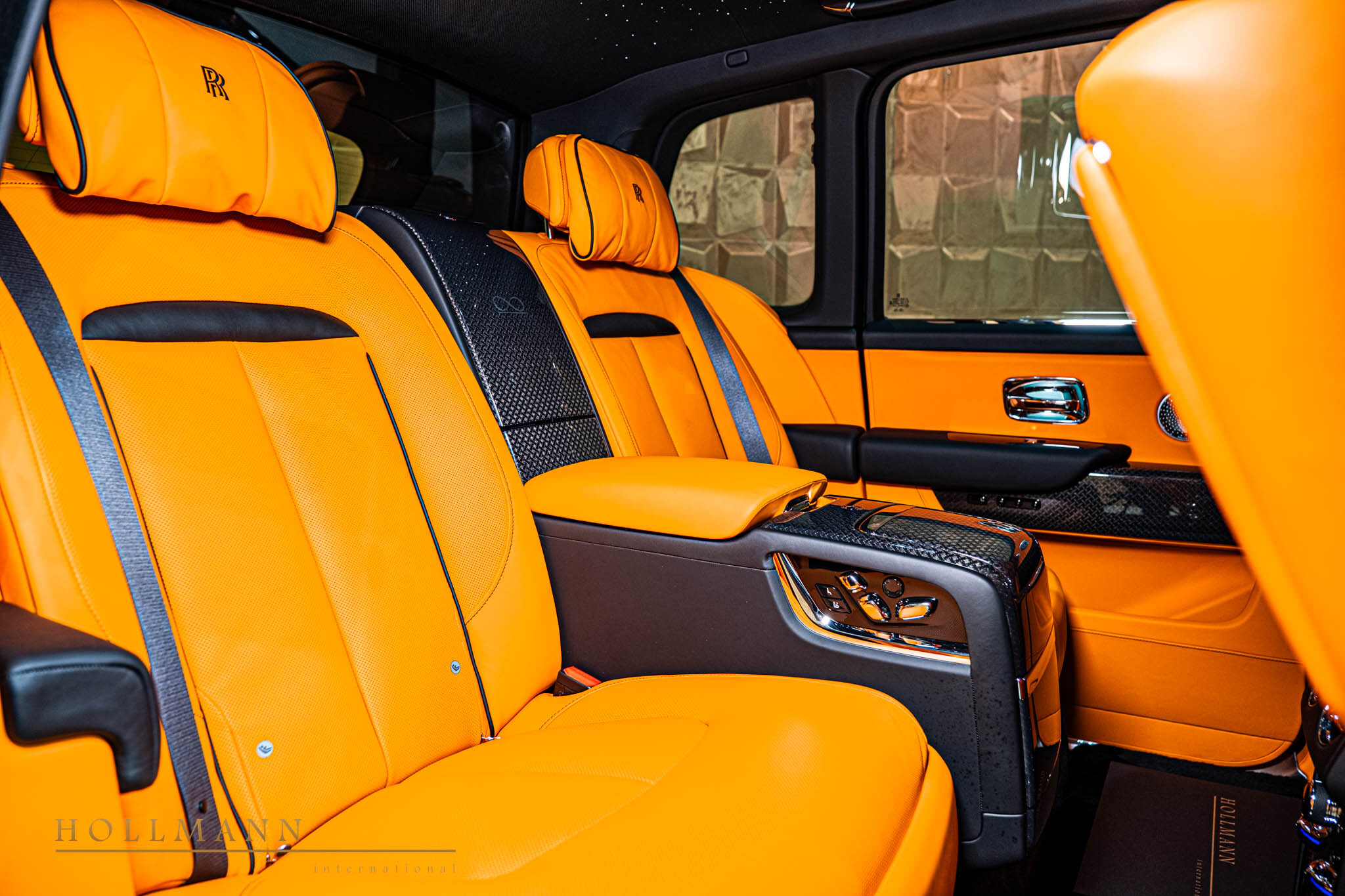 2023 Mansory Cullinan Black Badge, 17/18