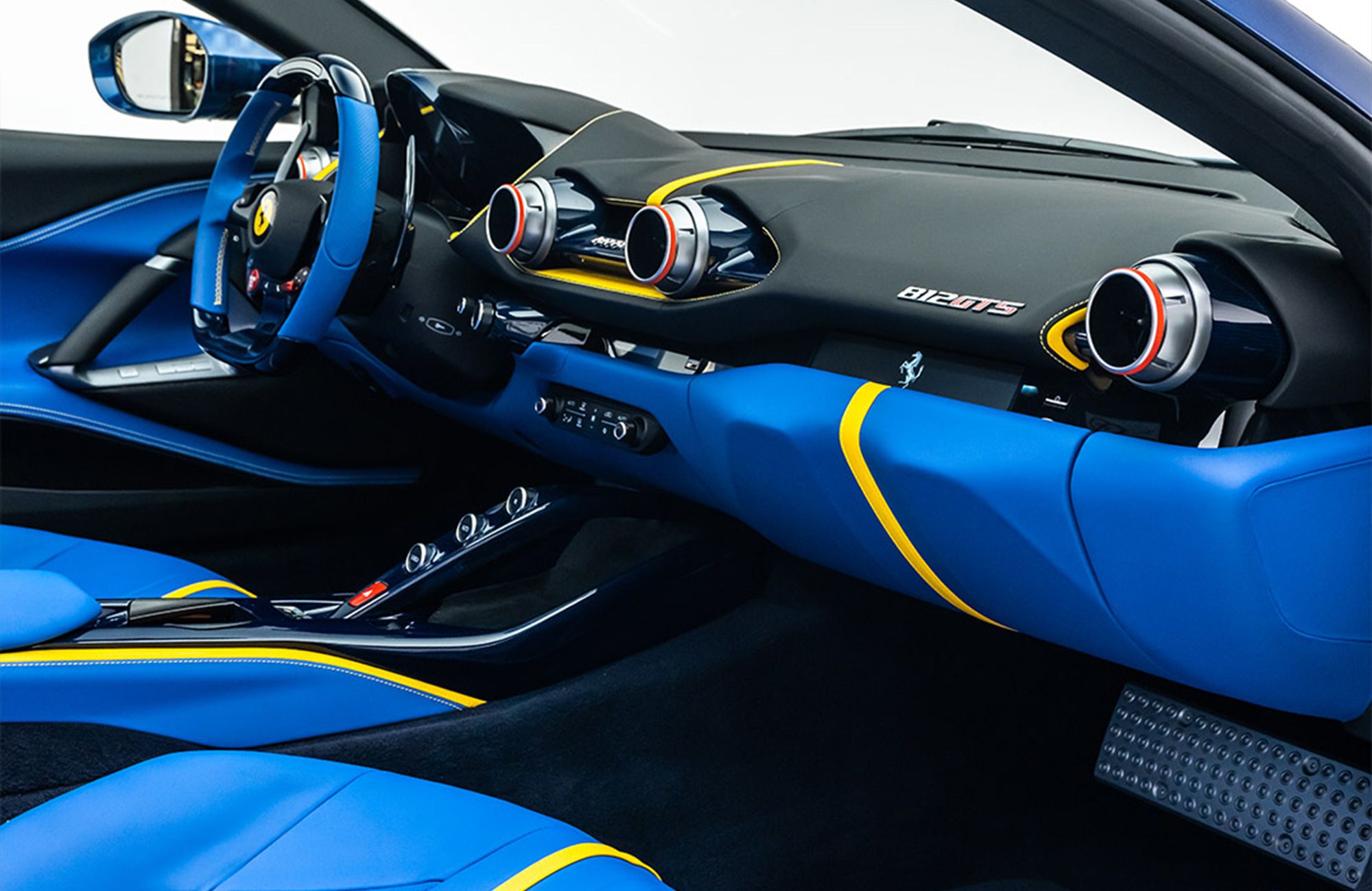 2023 Ferrari 812 GTS Atelier, 6/18