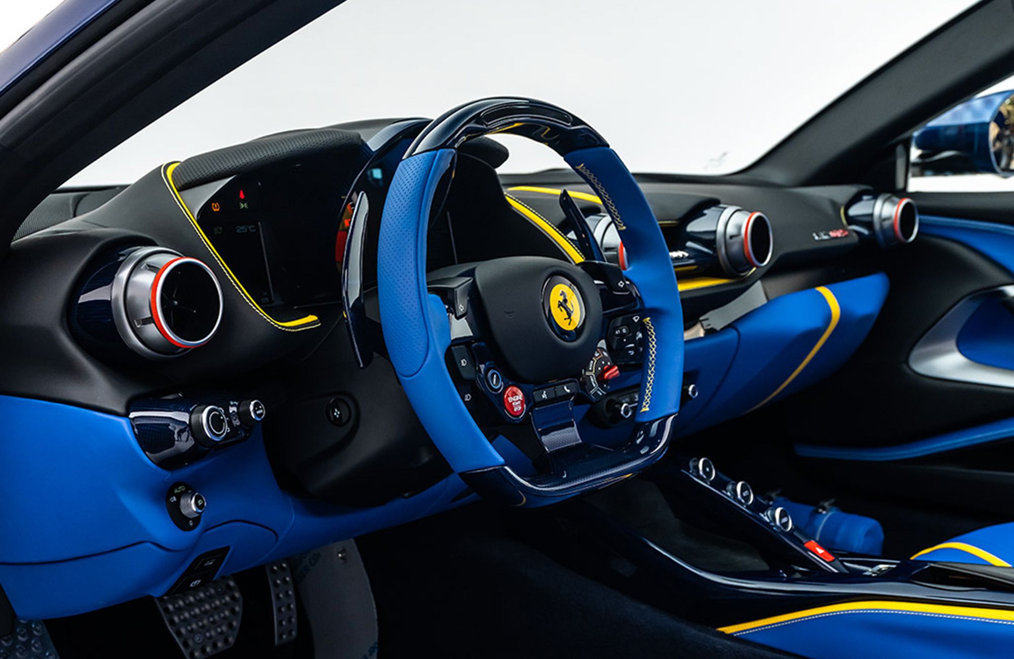 2023 Ferrari 812 GTS Atelier, 12/18