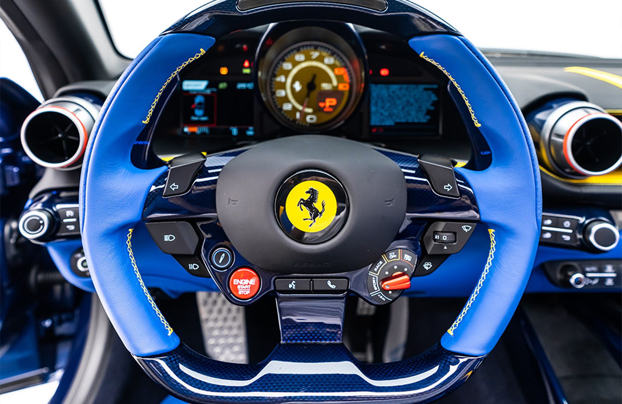 2023 Ferrari 812 GTS Atelier, 14/18