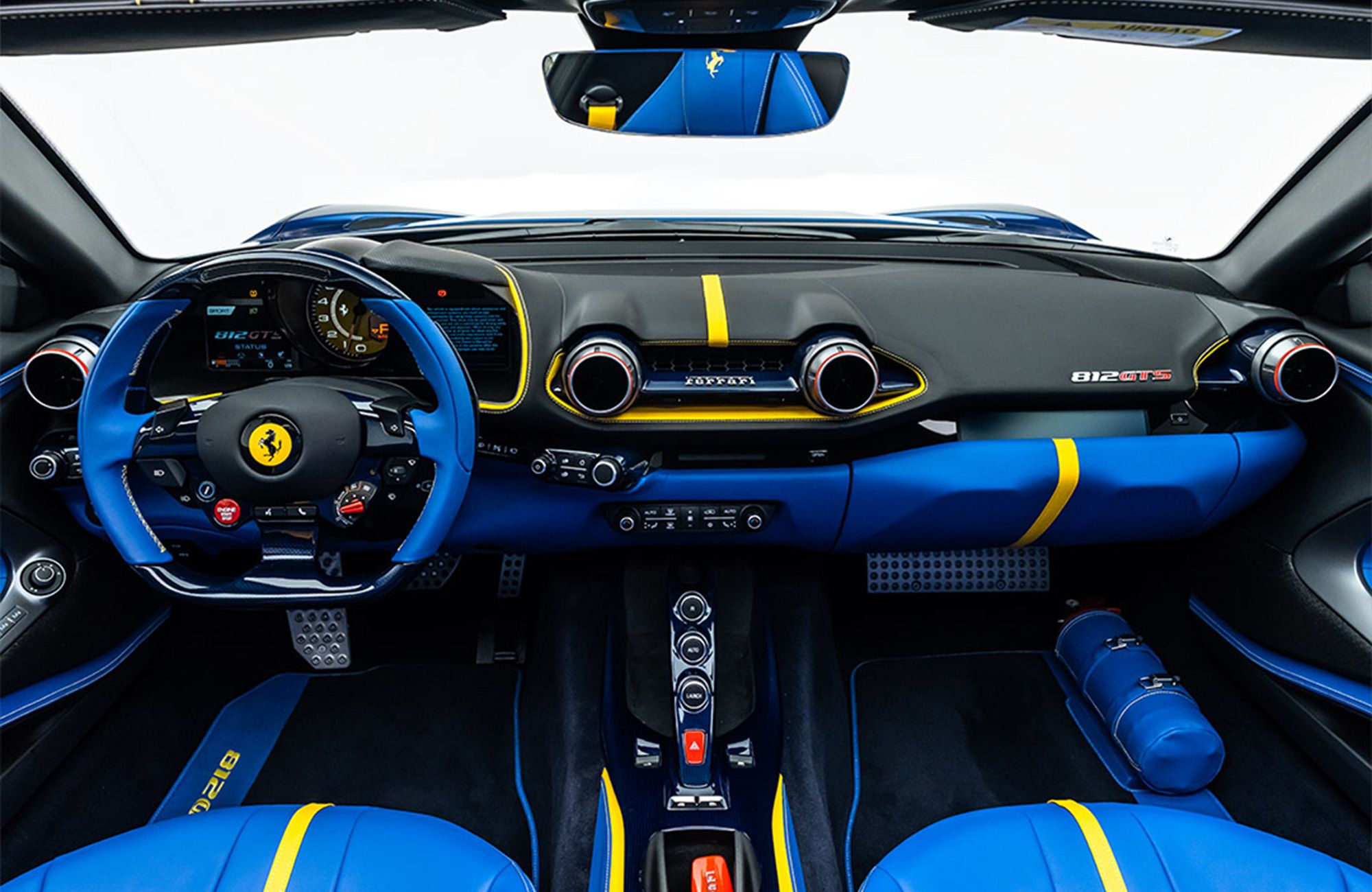 2023 Ferrari 812 GTS Atelier, 16/18