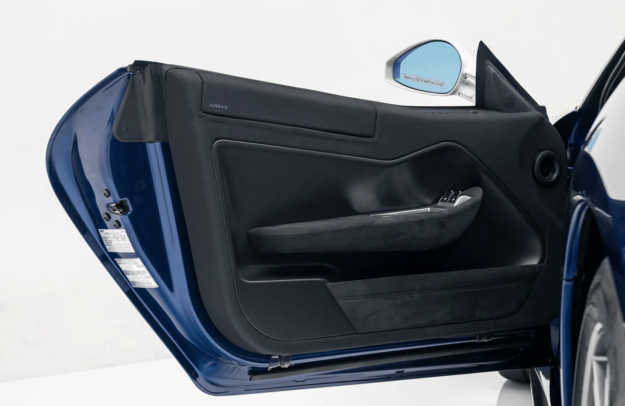 2011 Ferrari 599 GTO interior, door panel
