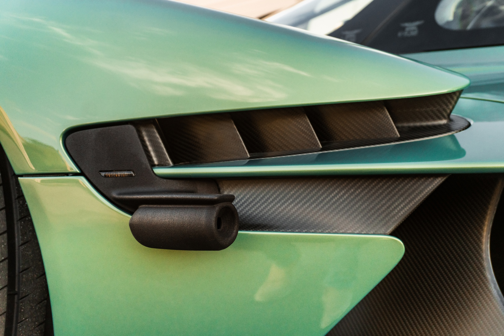 2022 Aston Martin Valkyrie, 12/20