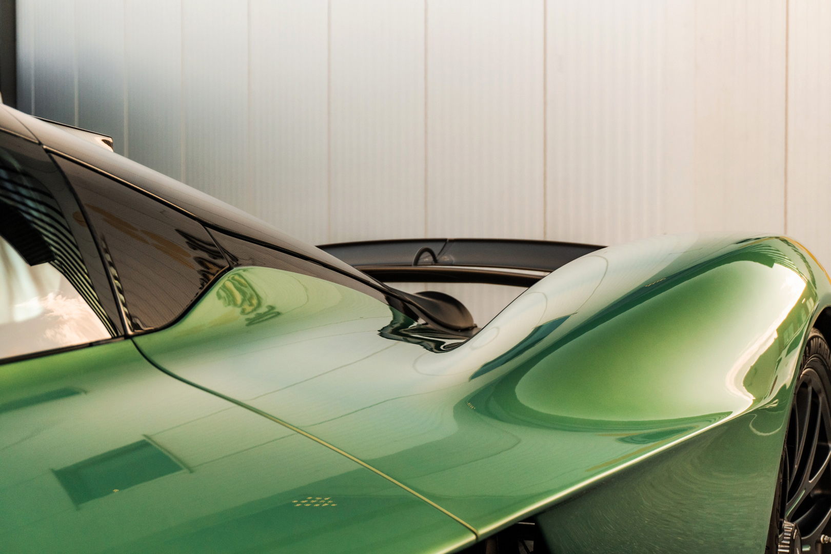 2022 Aston Martin Valkyrie, 18/20