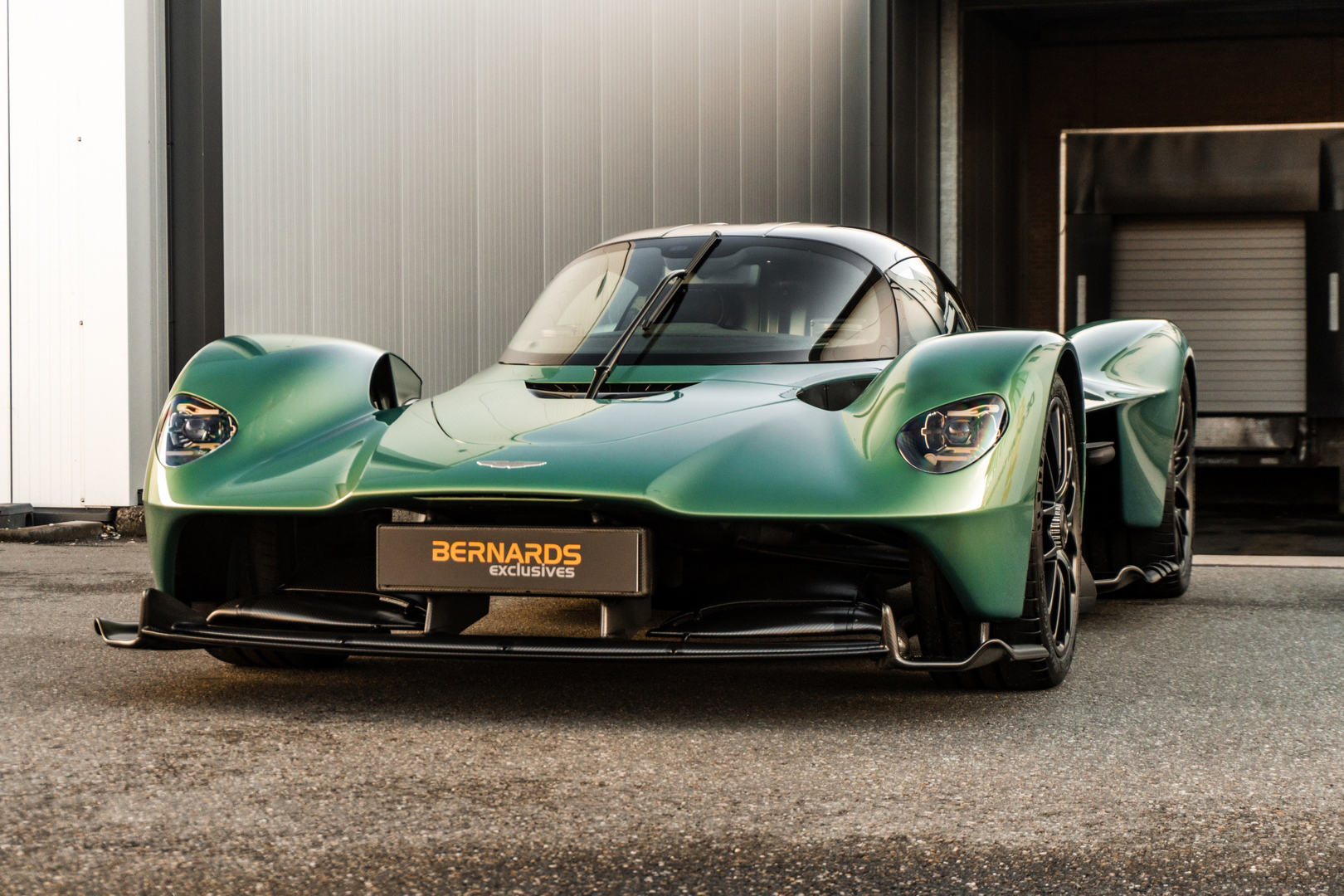 2022 Aston Martin Valkyrie, 19/20