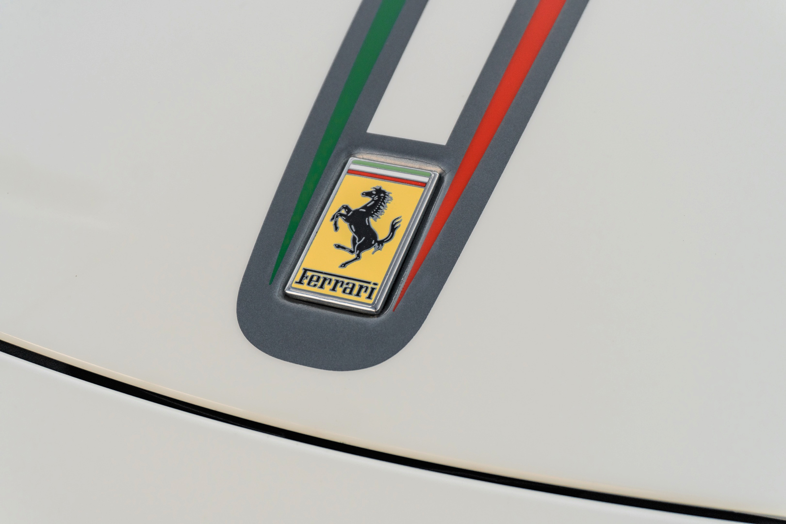 2010 Ferrari 430 Scuderia 16M, 7/13