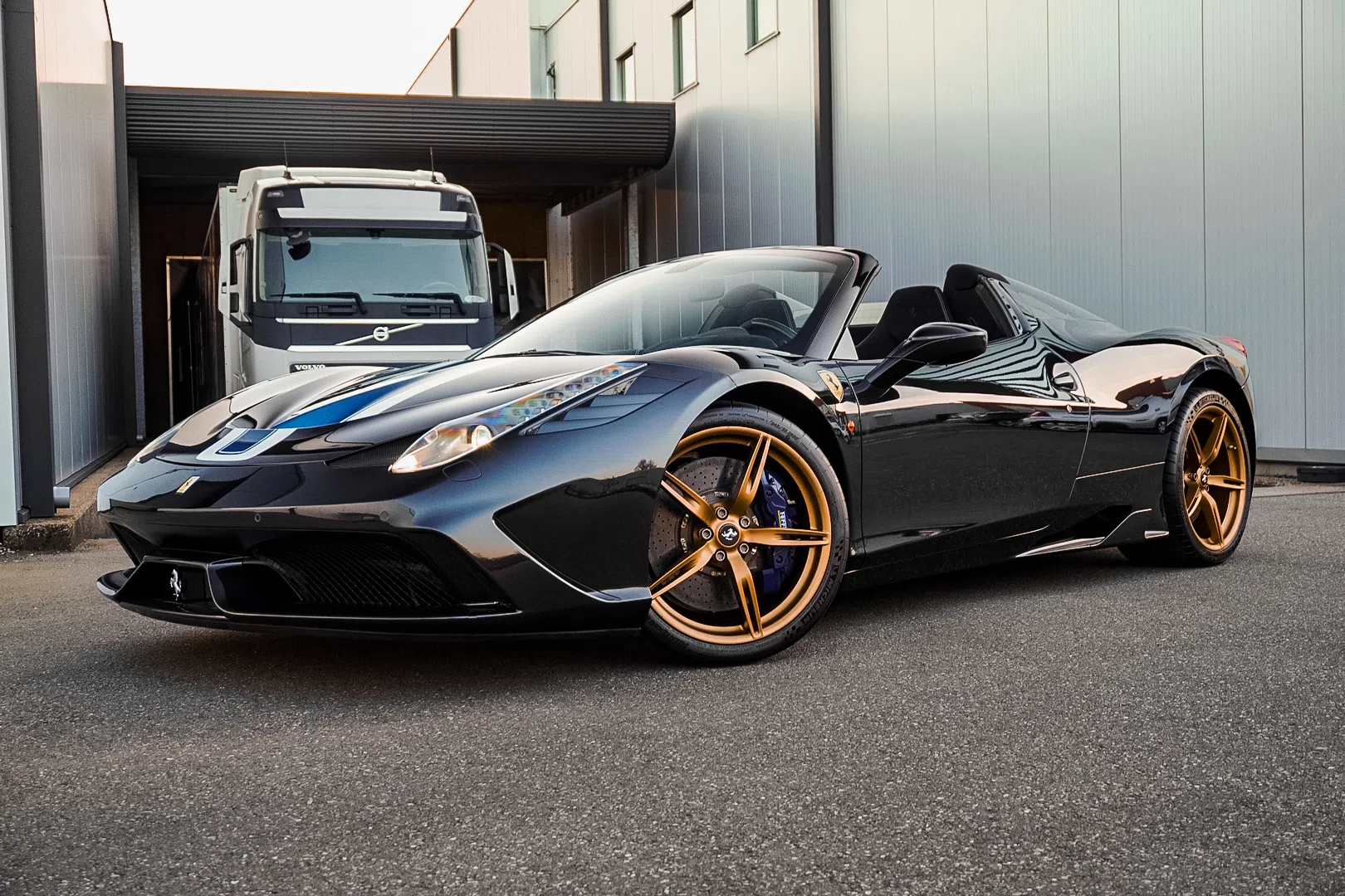 2015 Ferrari 458 Speciale Aperta for sale, exterior, Nero Daytona metallic