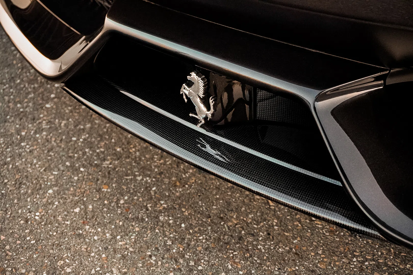 2015 Ferrari 458 Speciale Aperta interior, door sill