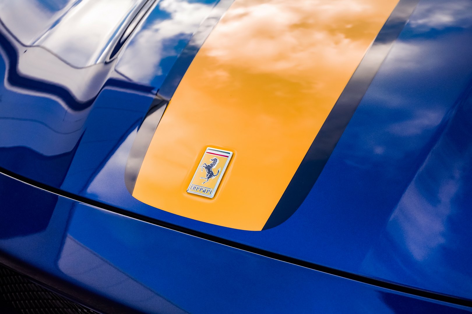2023 Ferrari 812 Competizione, 6/17