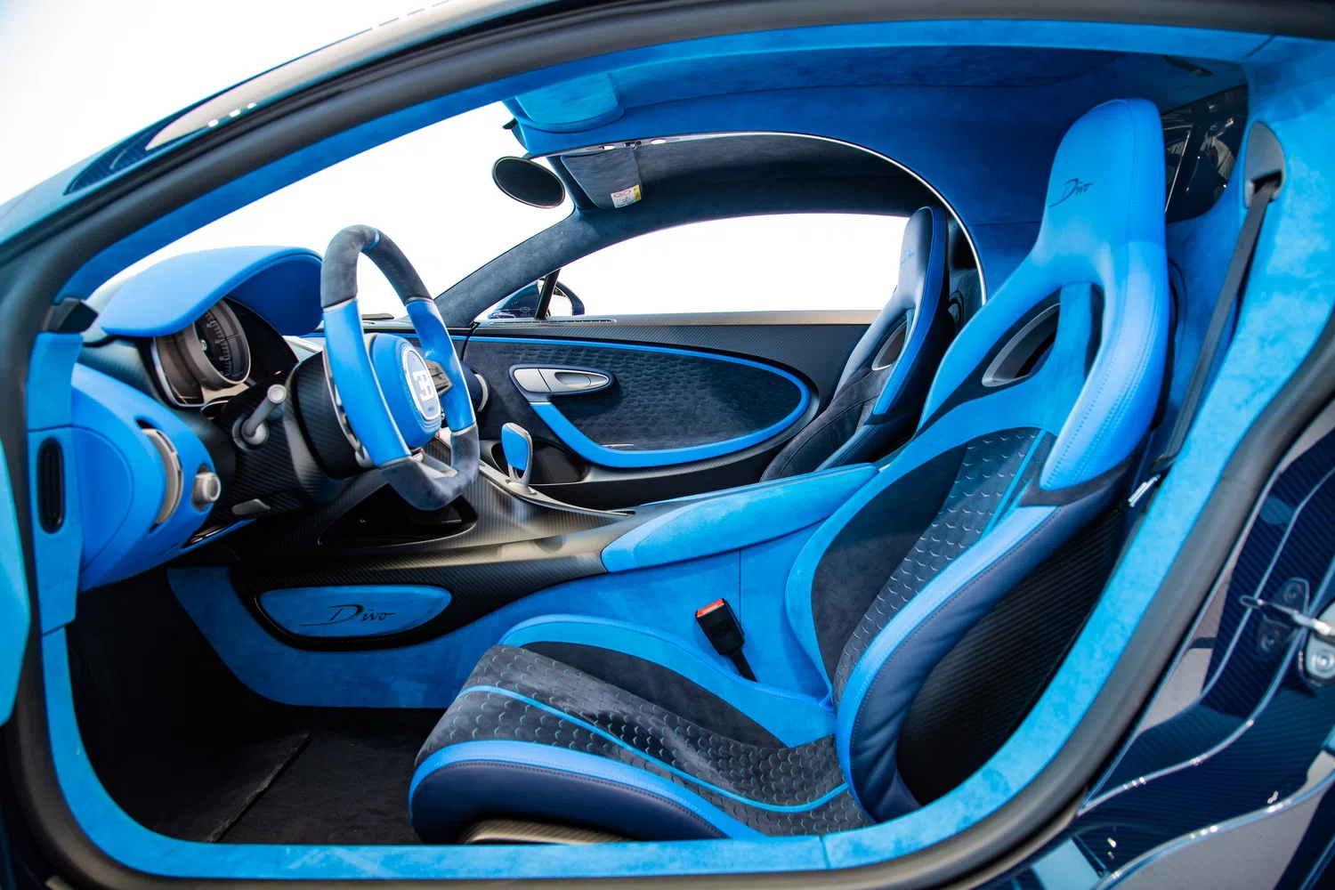2022 Bugatti Divo interior