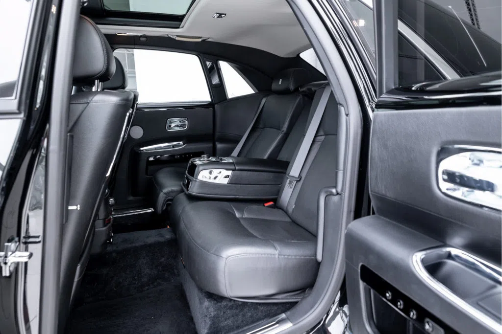 2010 Rolls-Royce Ghost interior, seats, Black