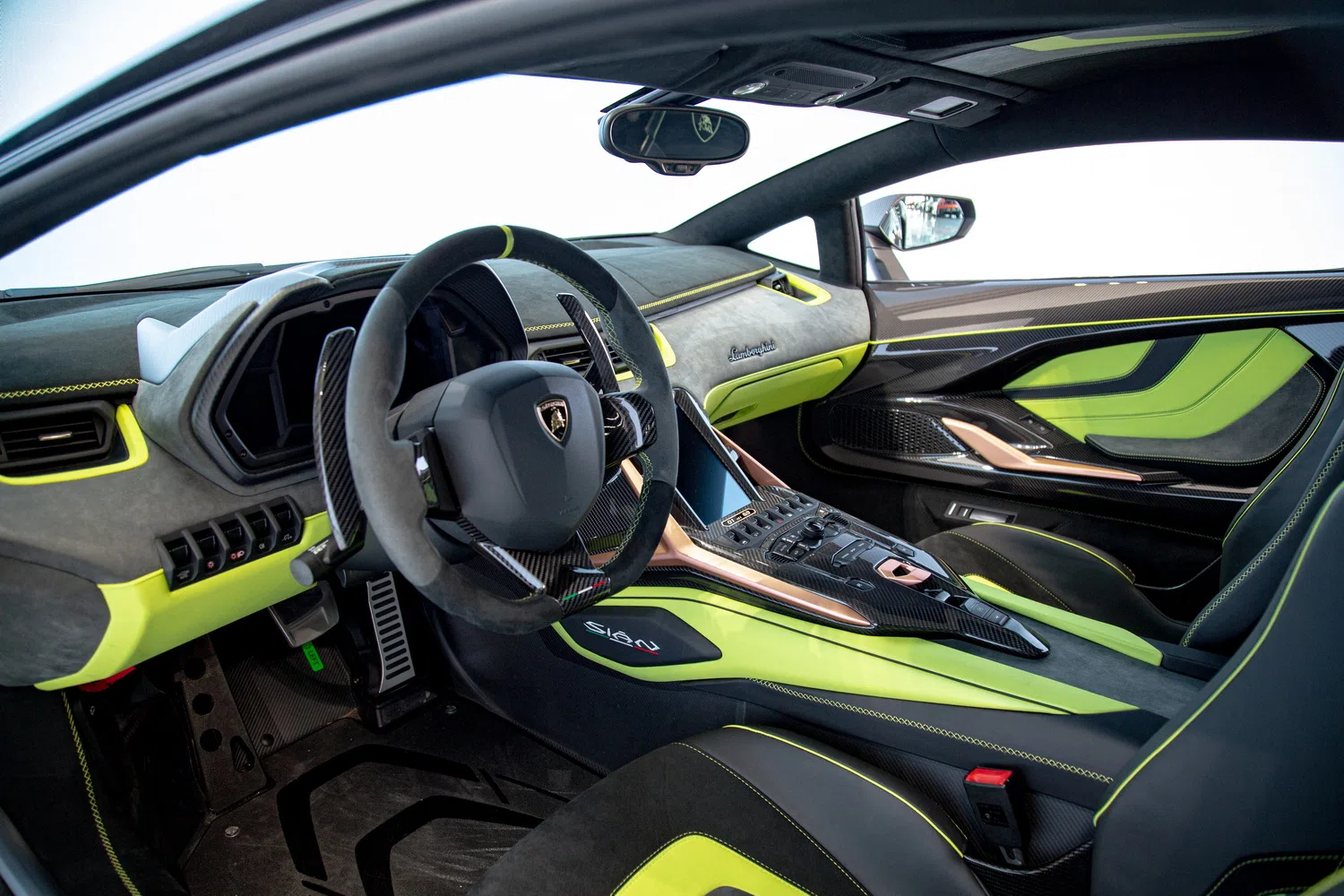 2022 Lamborghini Sián interior