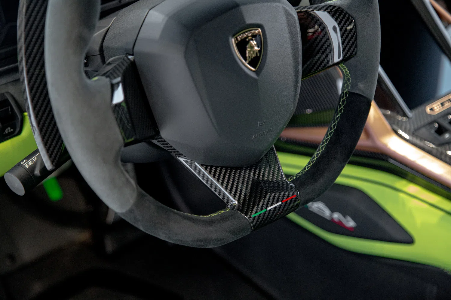 2022 Lamborghini Sián interior, steering wheel