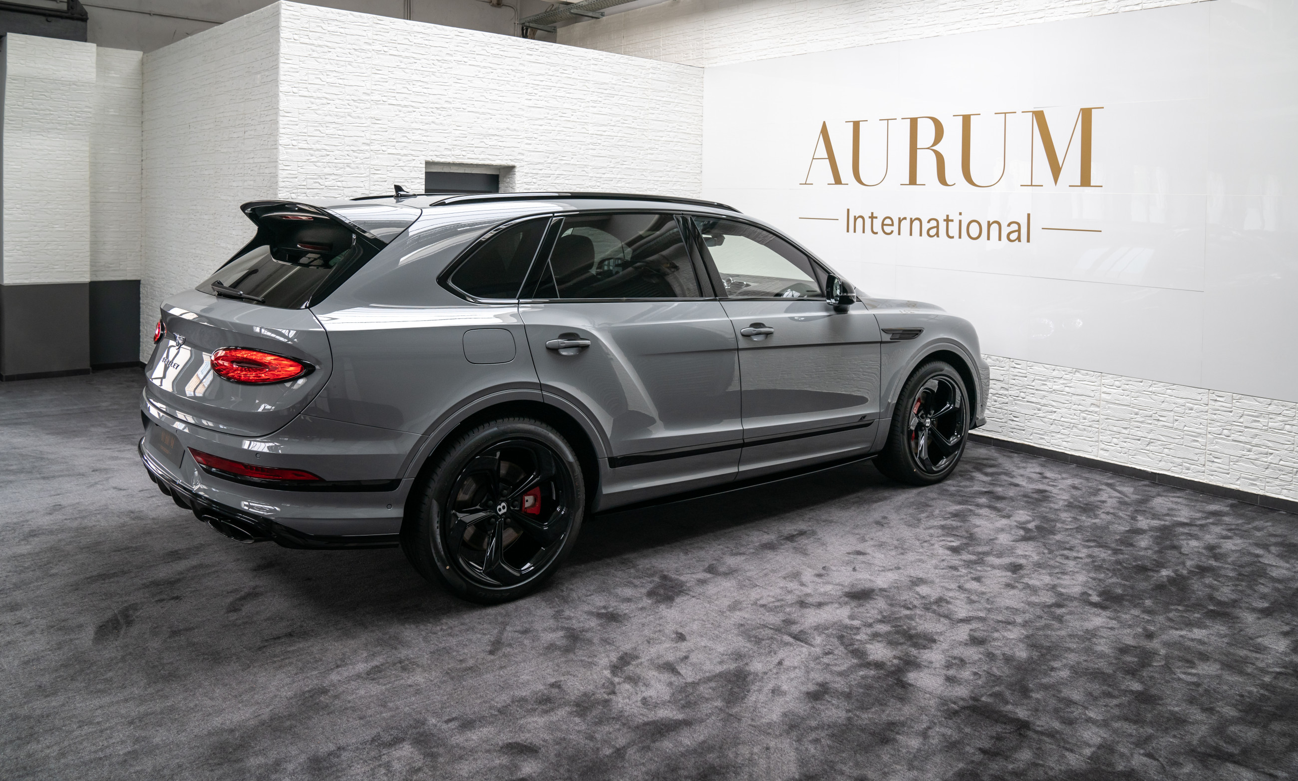 2023 Bentley Bentayga S, 5/9