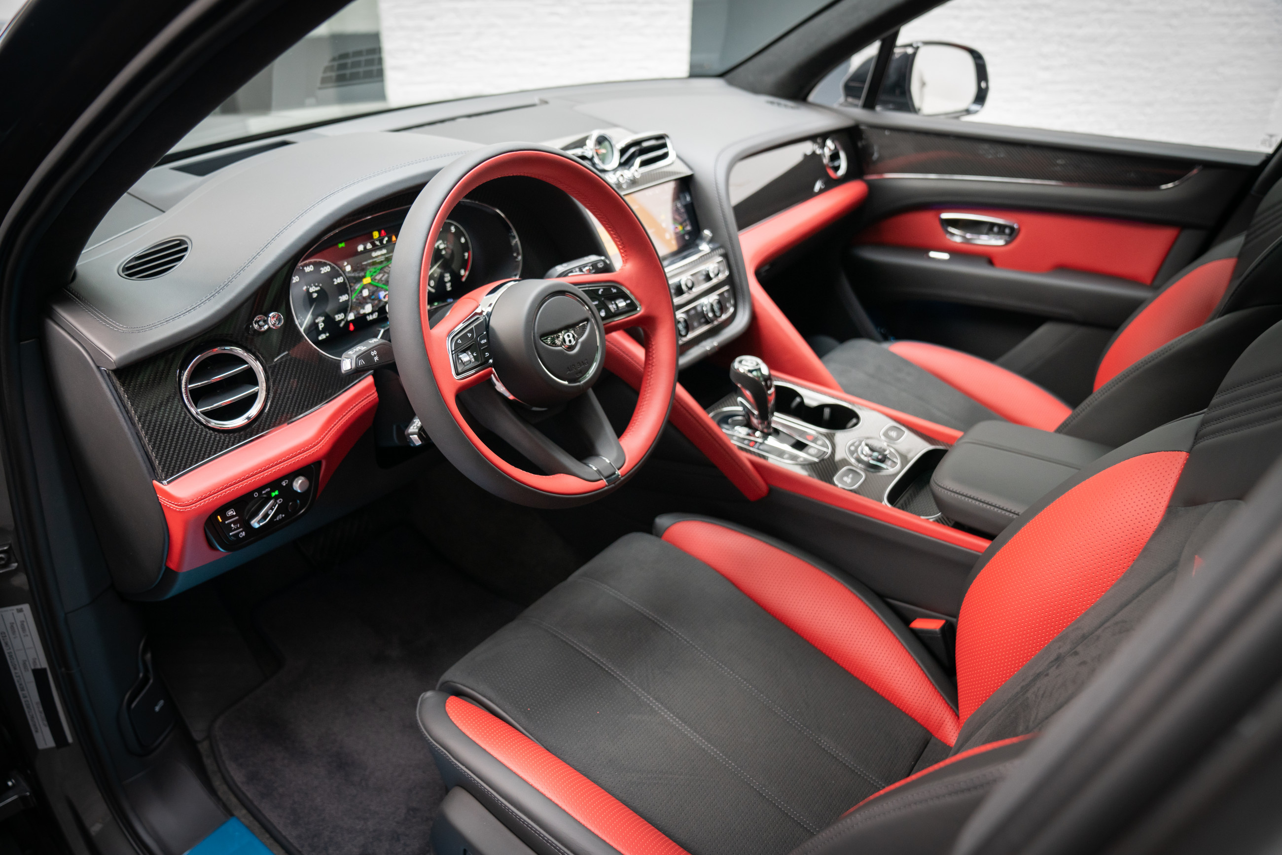 2023 Bentley Bentayga S, 8/9