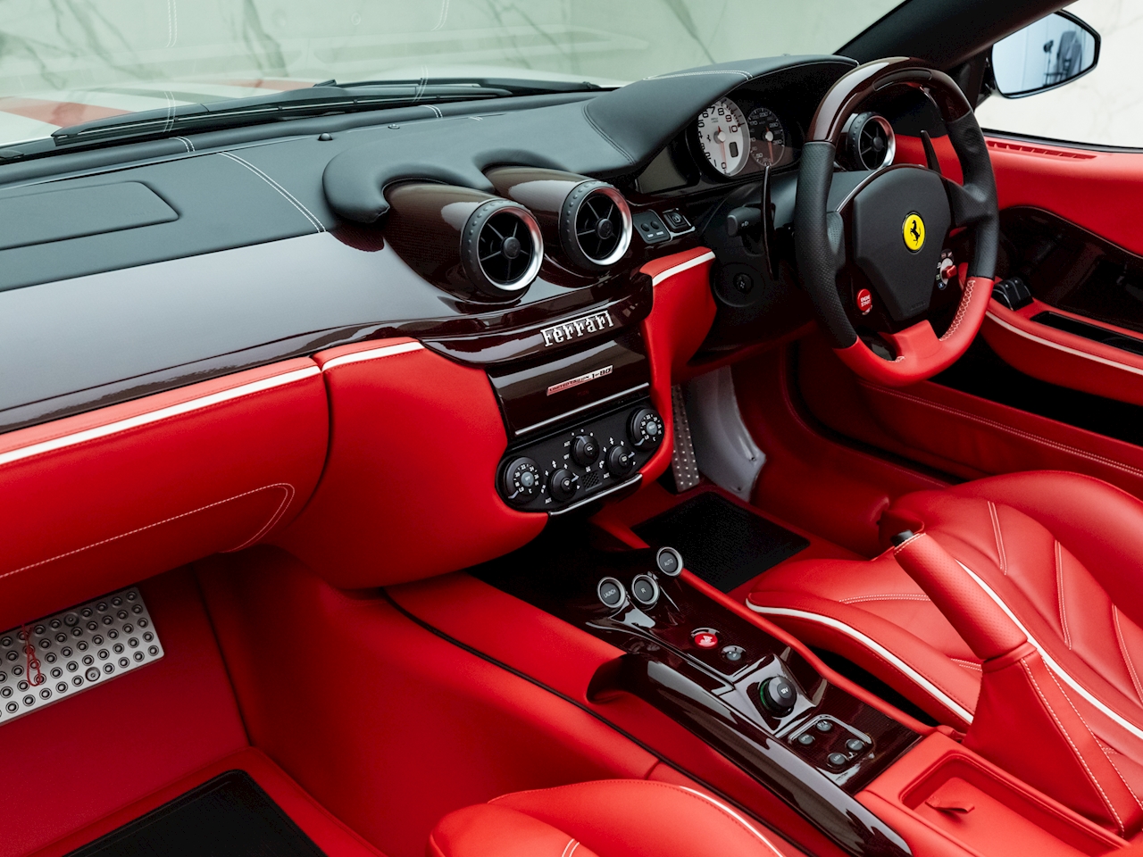 2013 Ferrari 599 SA Aperta, 18/20