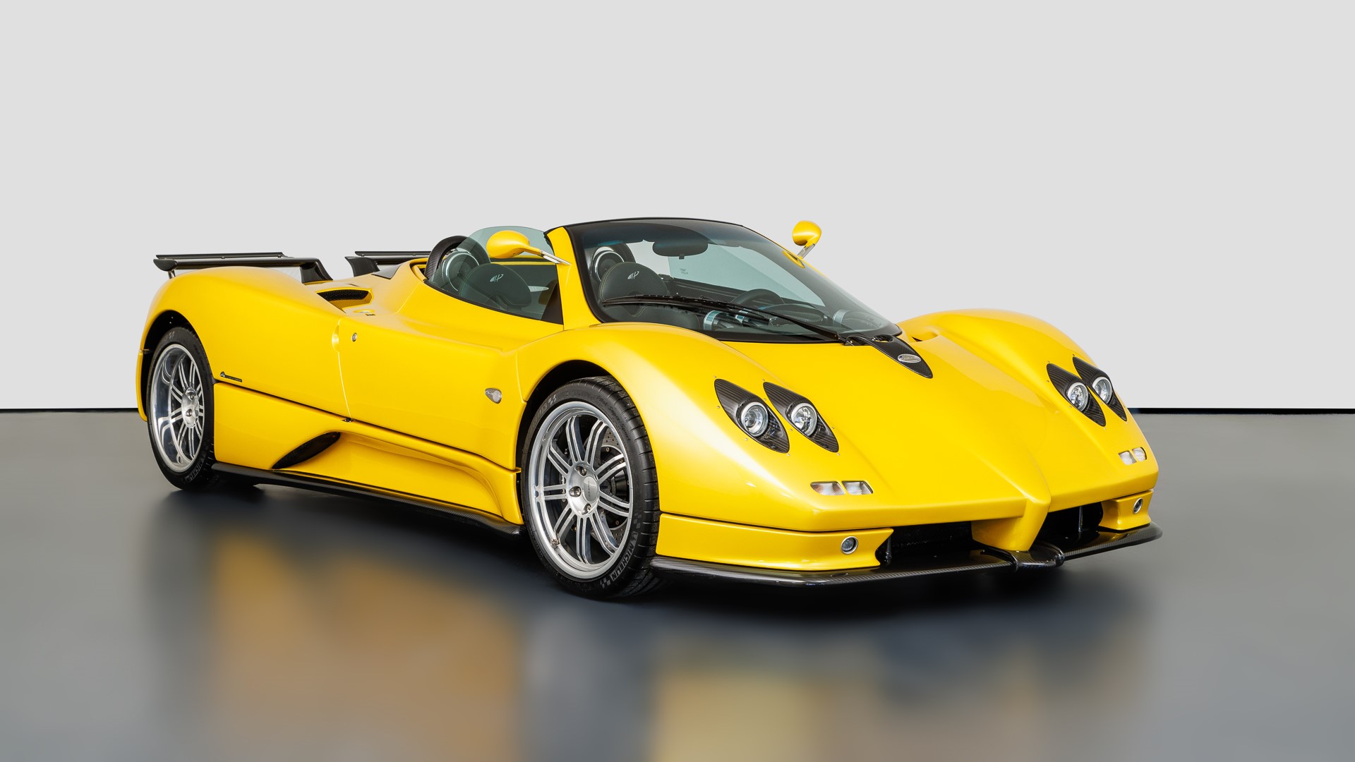 2004 Pagani Zonda S, 2/25