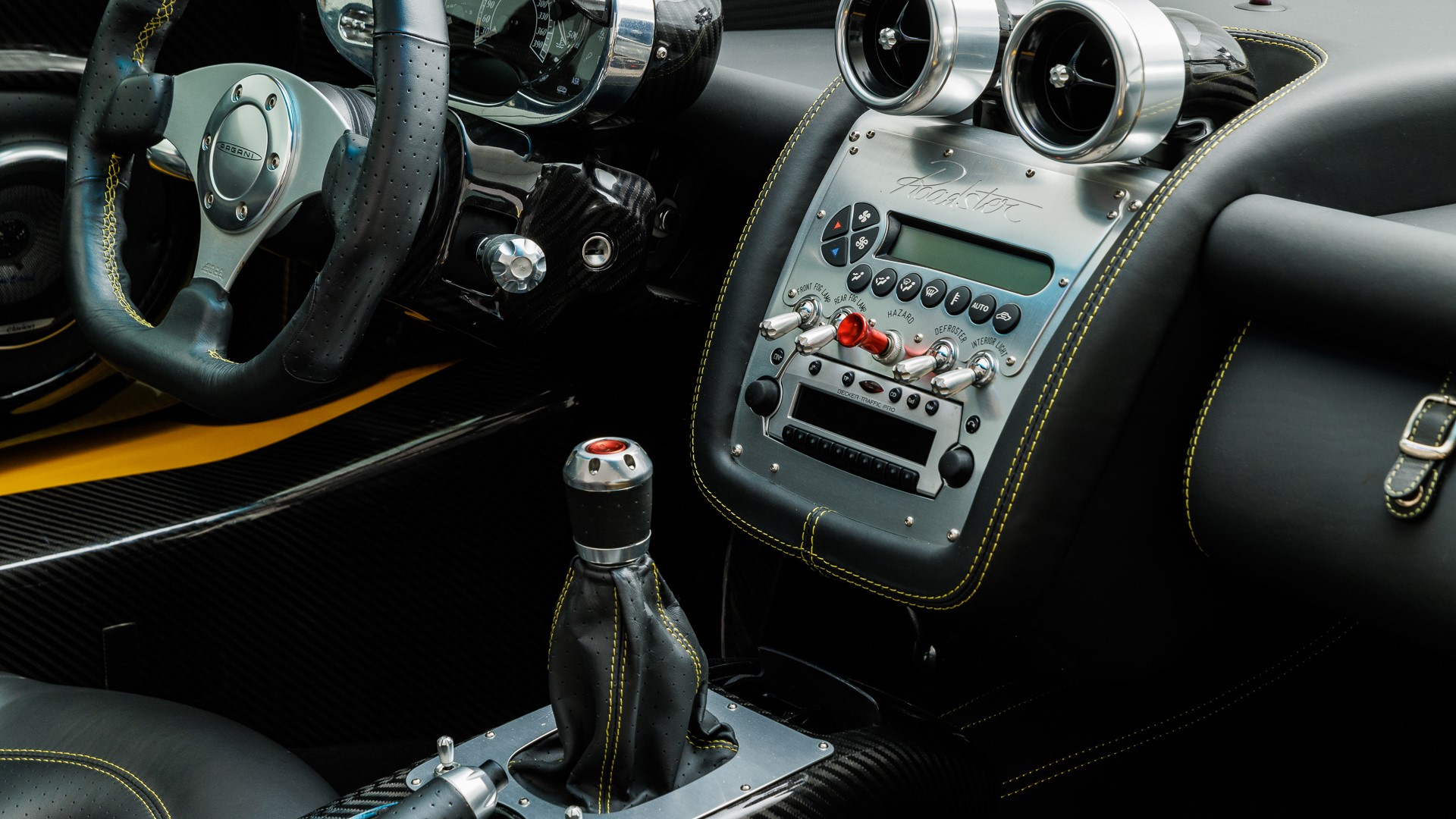 2004 Pagani Zonda S, 18/25