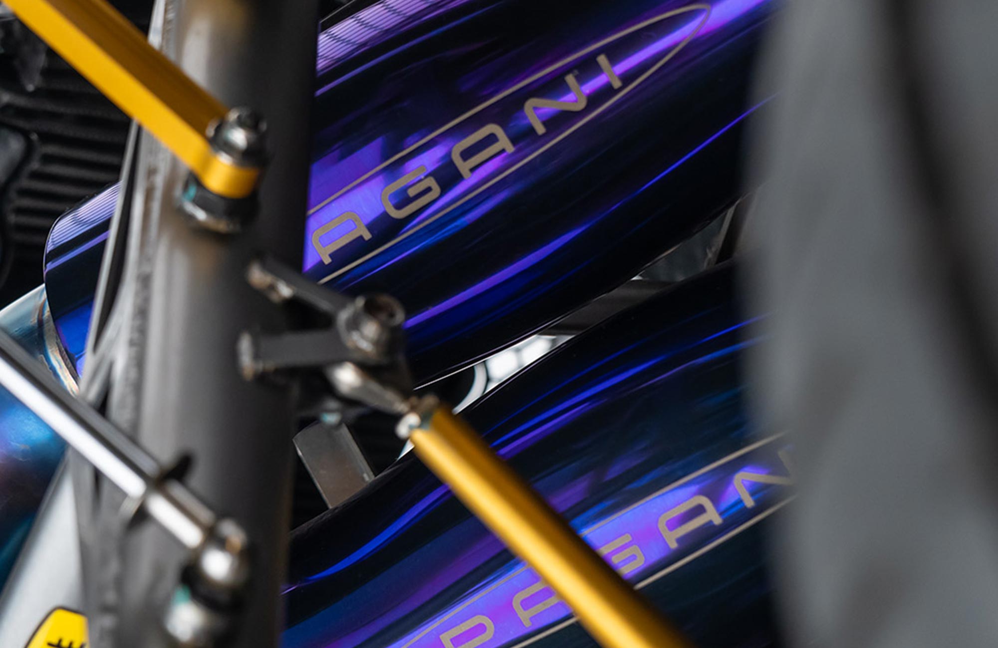 2014 Pagani Huayra Carbon Edition, 39/39
