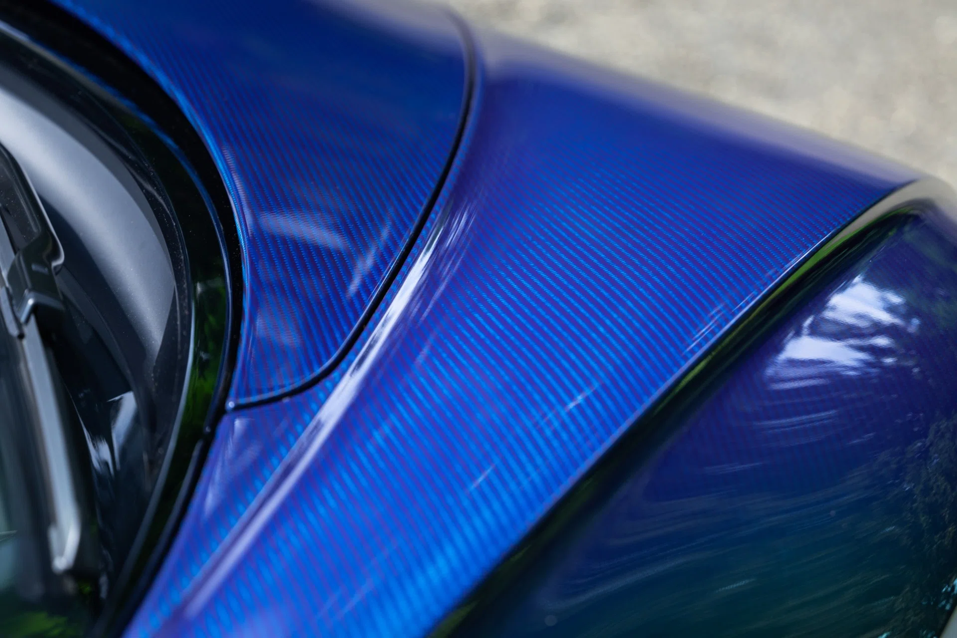 2018 Bugatti Chiron for sale, exterior, Blue Carbon