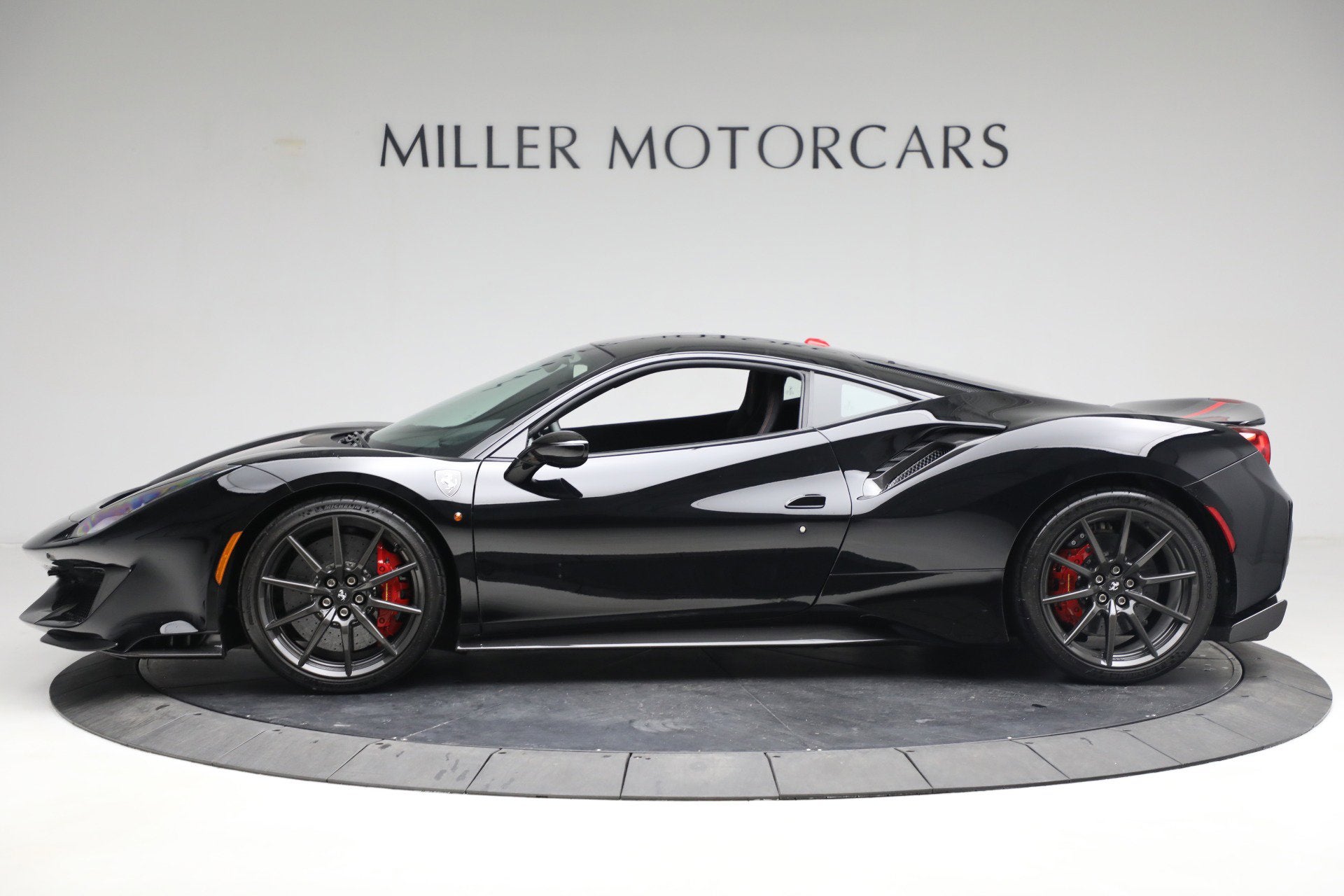 2019 Ferrari 488 Pista, 3/20