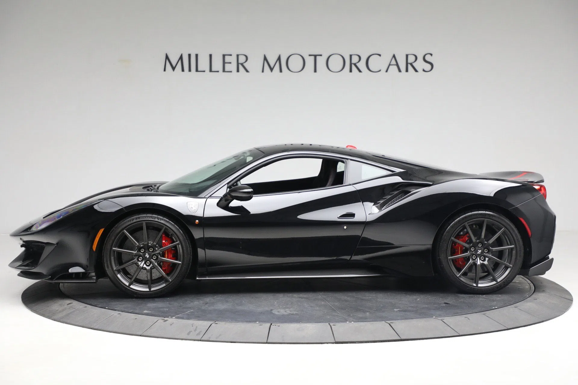 2019 Ferrari 488 Pista, side profile
