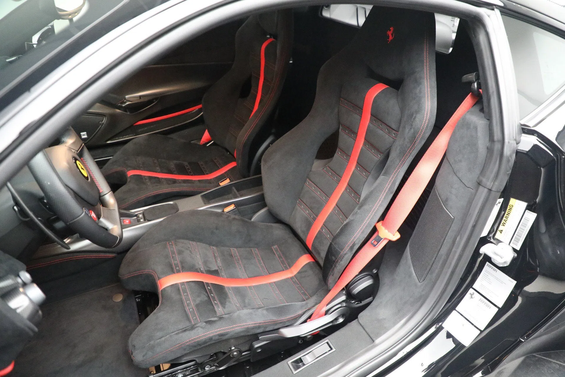 2019 Ferrari 488 Pista interior, seats