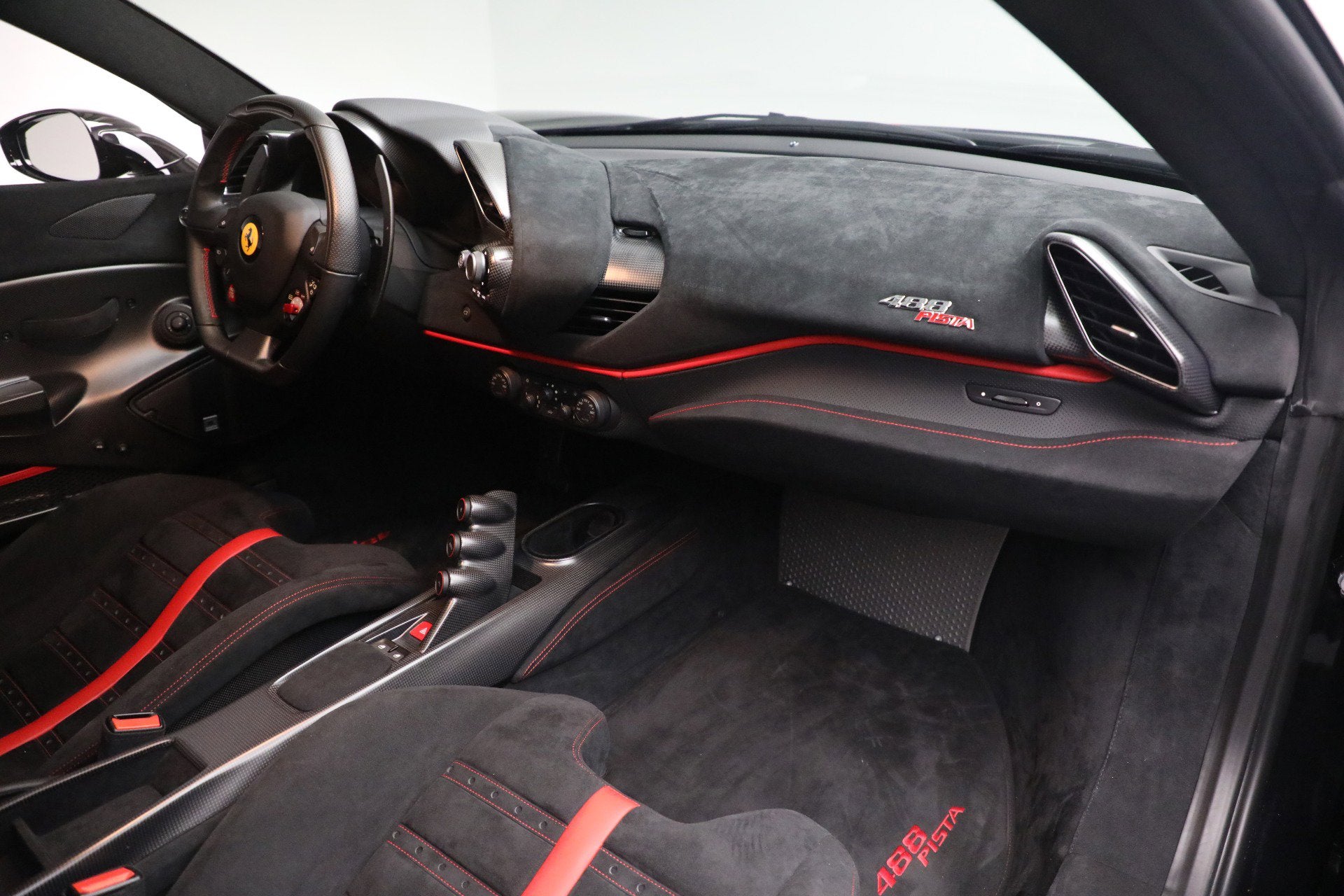 2019 Ferrari 488 Pista, 16/20