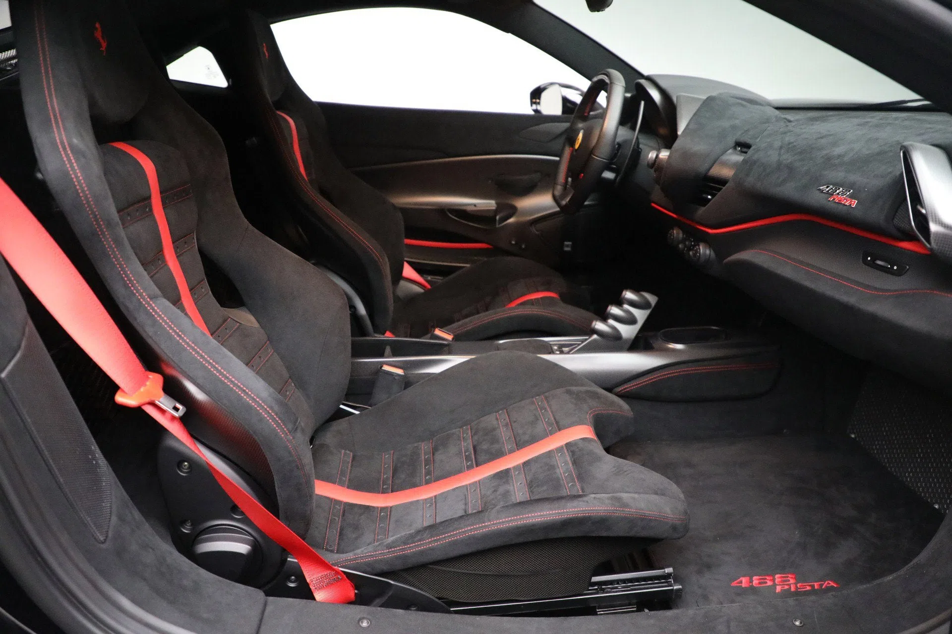 2019 Ferrari 488 Pista interior, seats