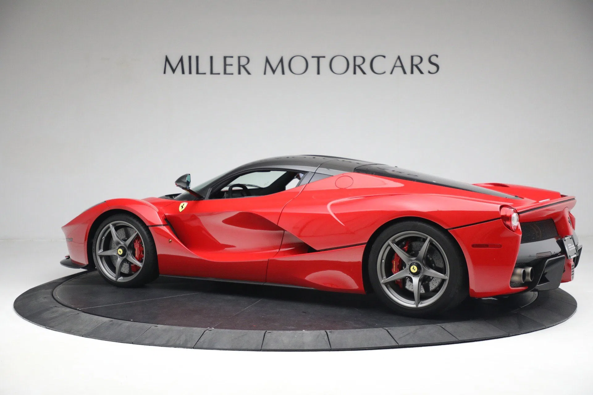 2014 Ferrari LaFerrari for sale, exterior, Rosso Corsa