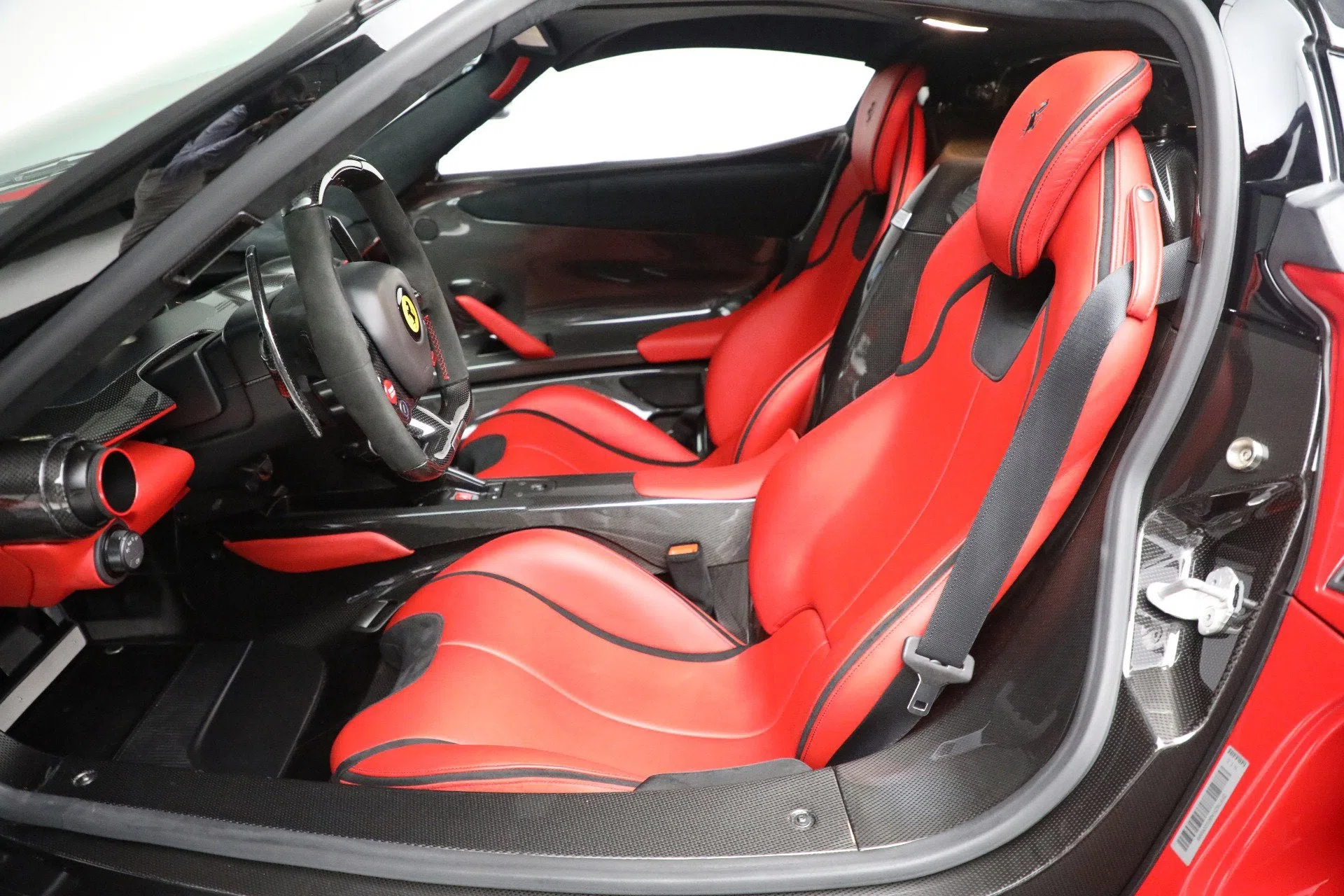 2014 Ferrari LaFerrari interior, seats