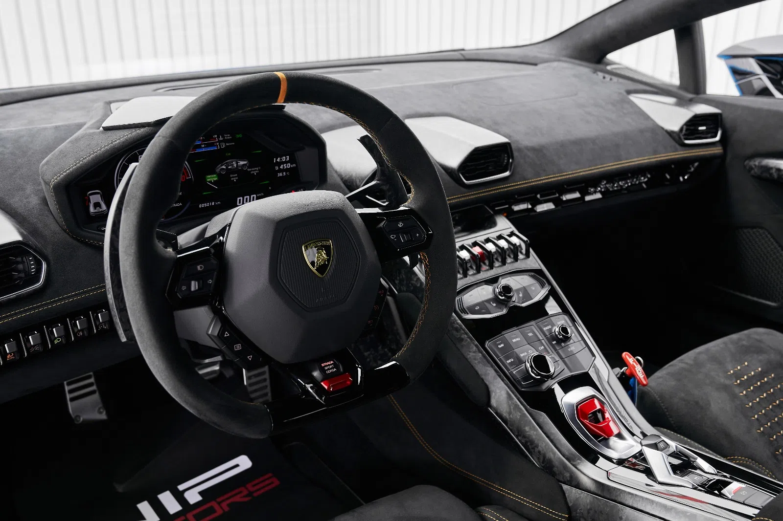 2018 Lamborghini Huracán Performante interior